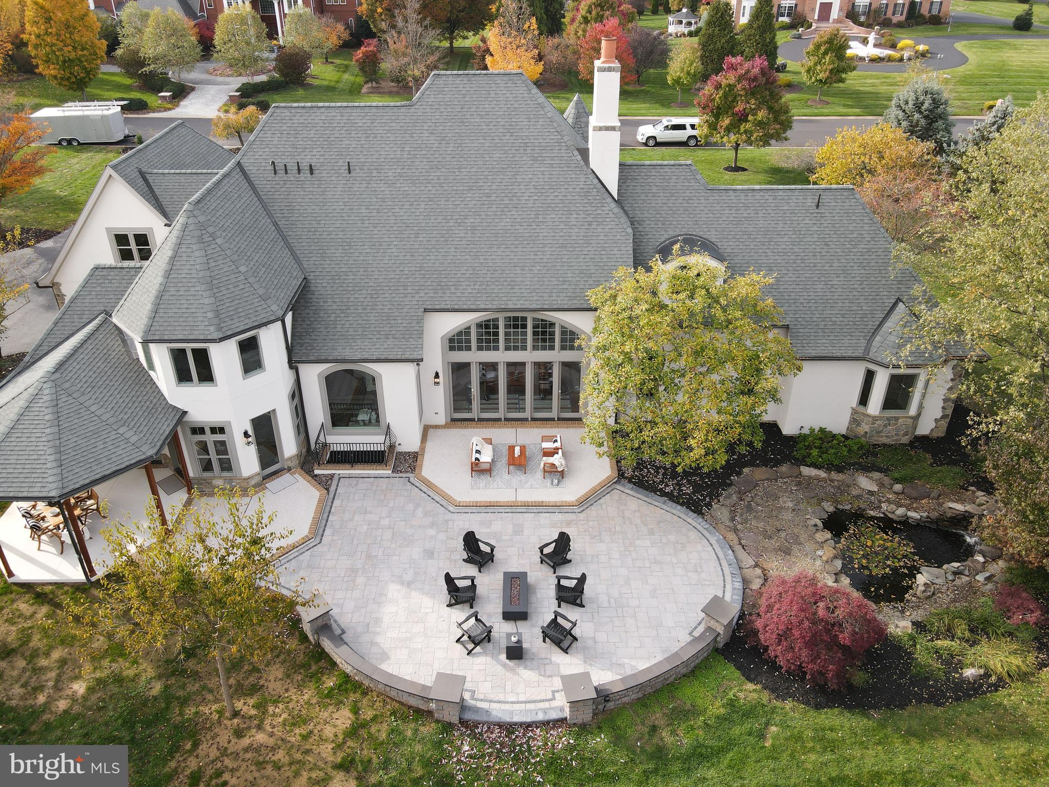 STONEHENGE - Residential