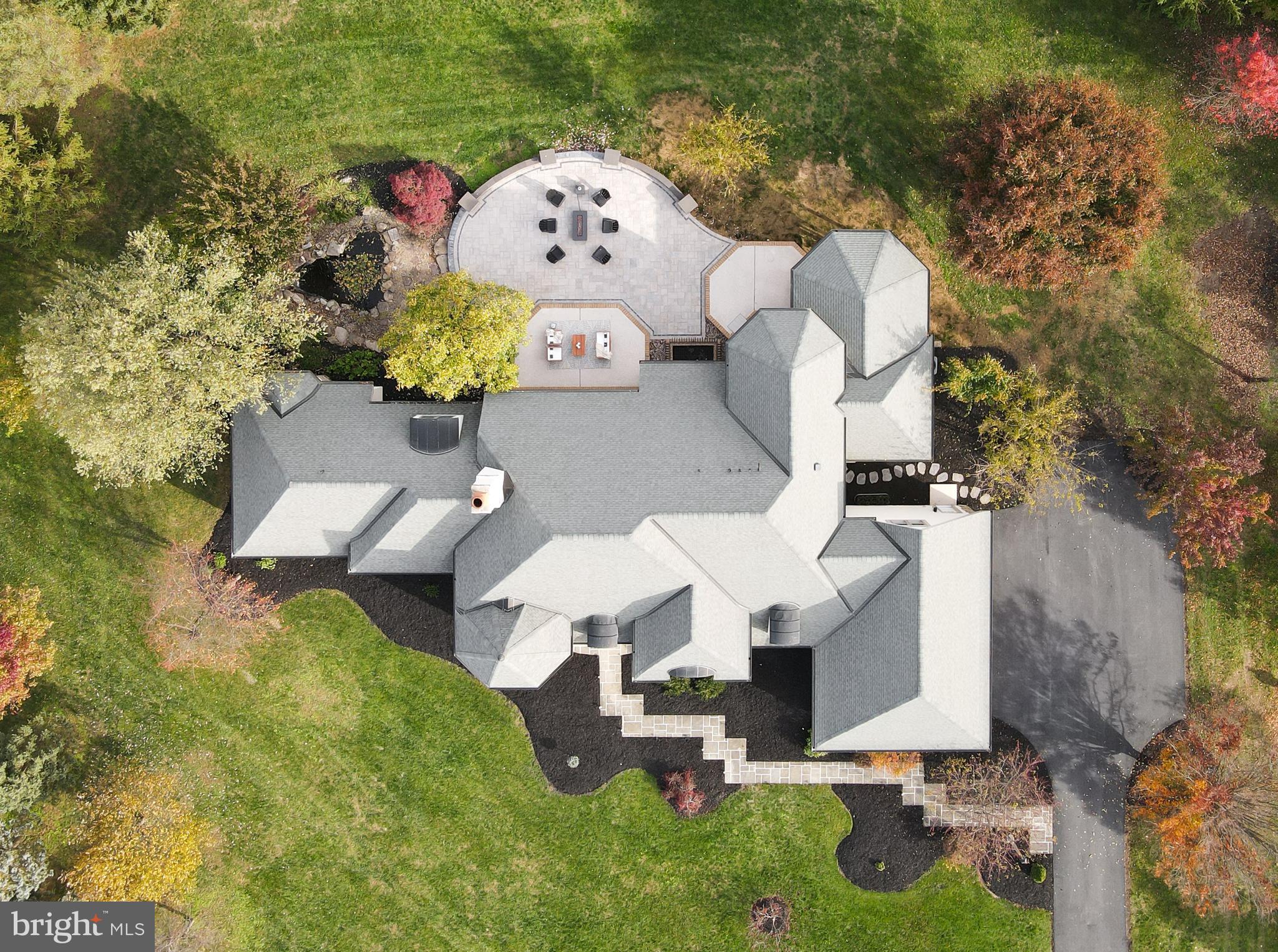 STONEHENGE - Residential