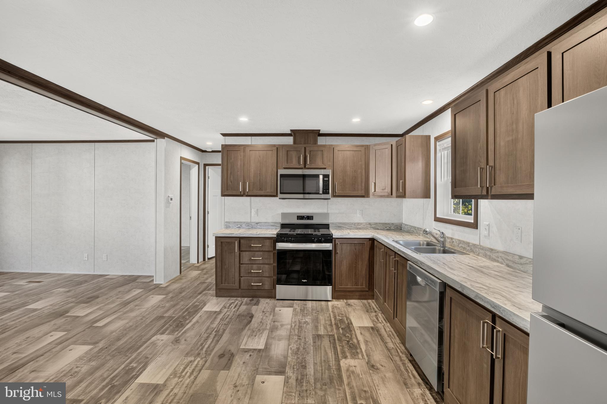 1061 S LITTLE CREEK ROAD 216