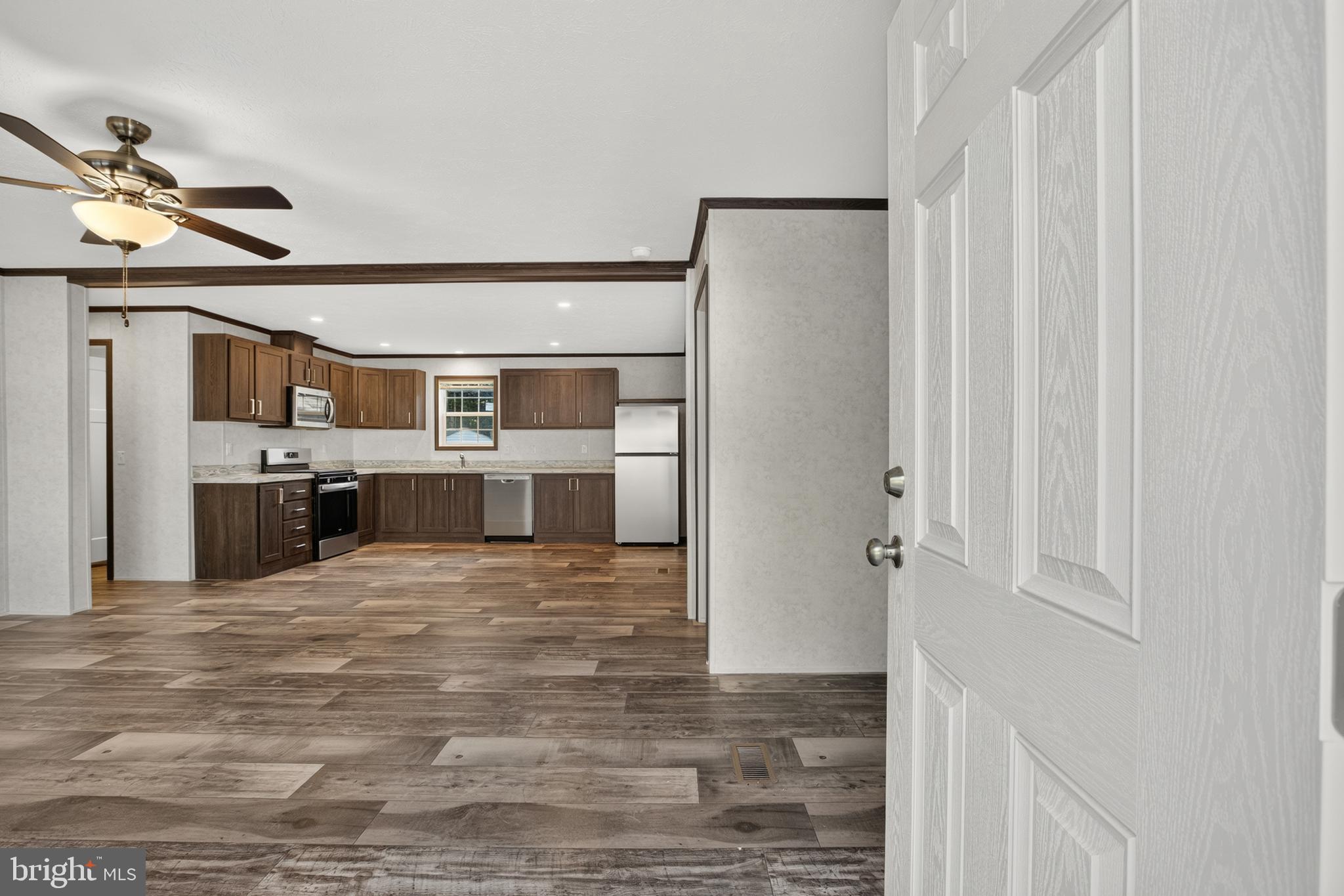 1061 S LITTLE CREEK ROAD 216