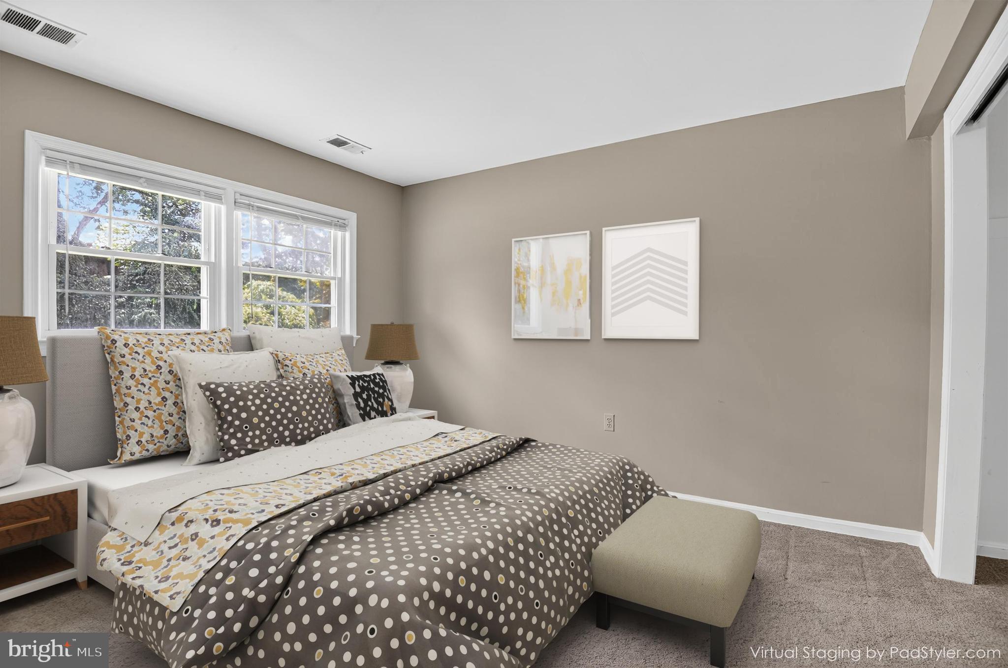 HAMLET - Residential Lease