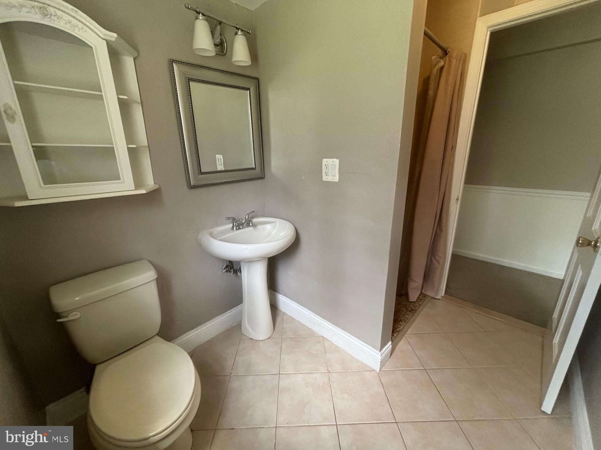 HAMLET - Residential Lease