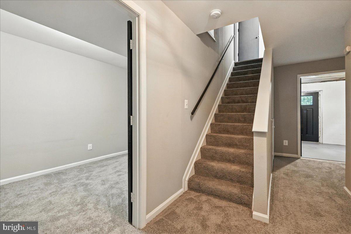 ELKRIDGE HEIGHTS - Residential