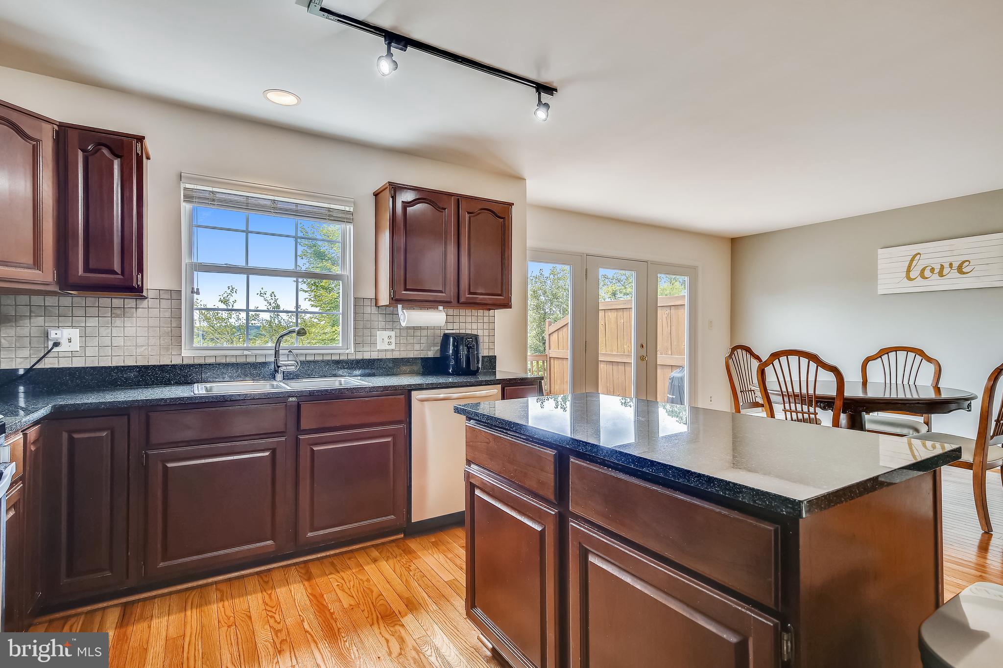 GREENS AT FAIR LAKES - Residential