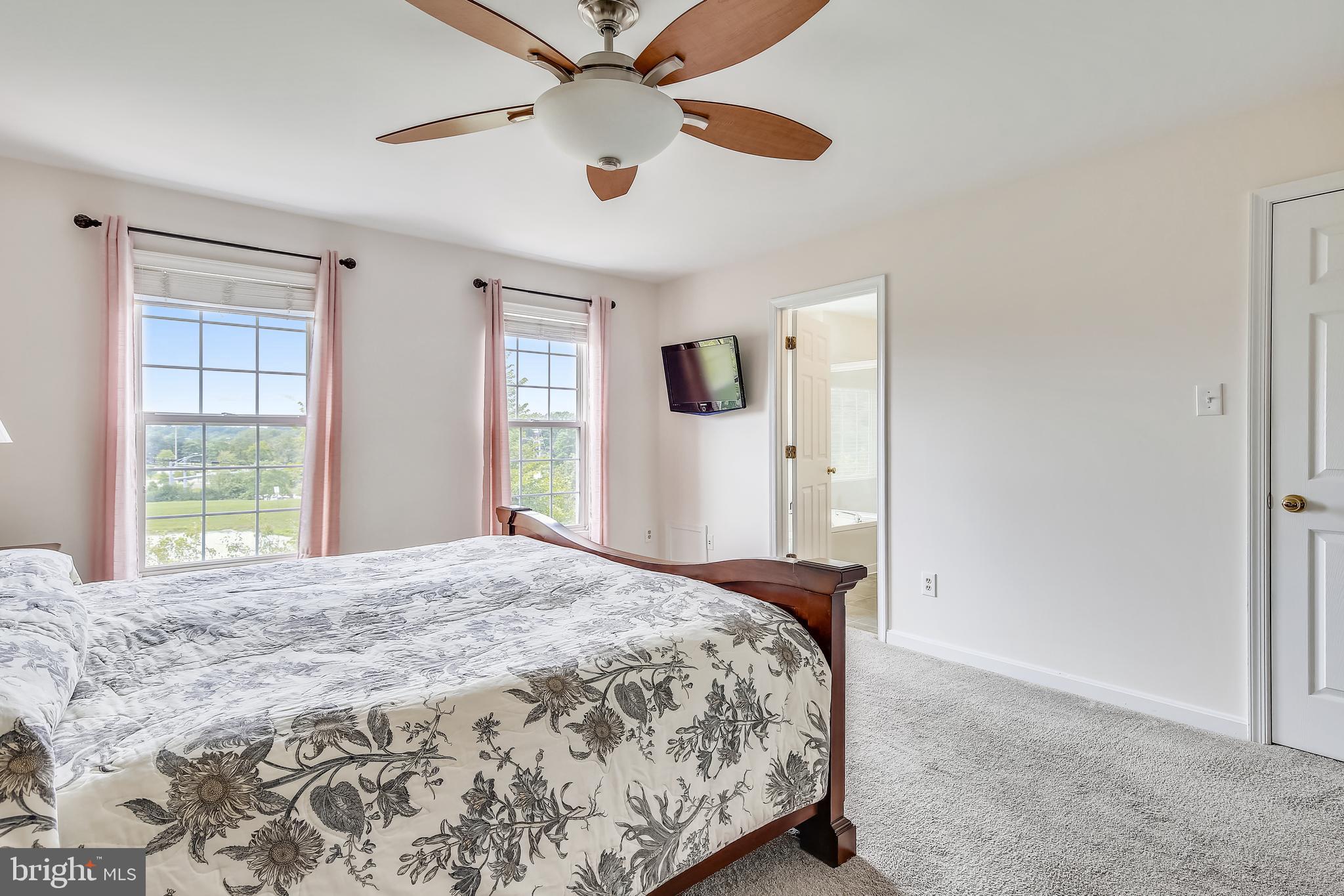 GREENS AT FAIR LAKES - Residential