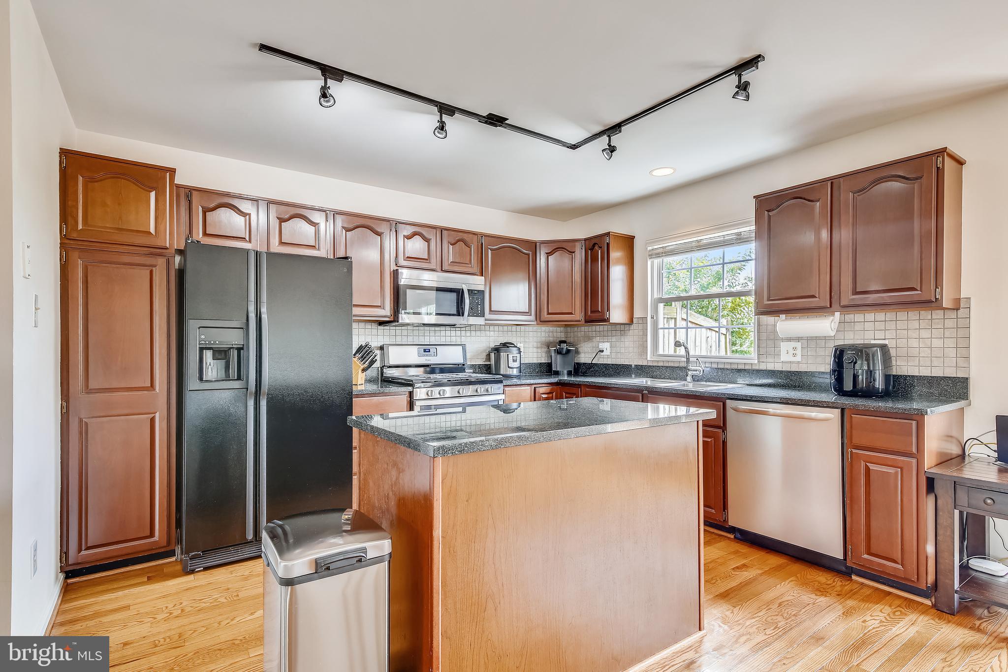 GREENS AT FAIR LAKES - Residential