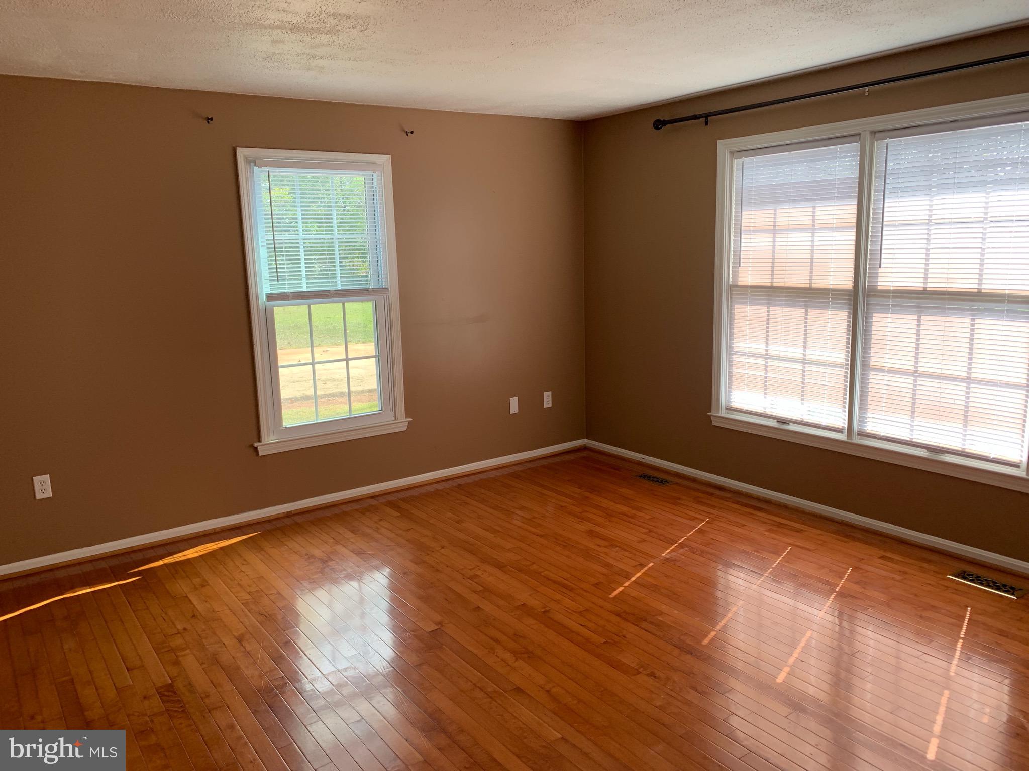 BRADY STATION - Residential Lease