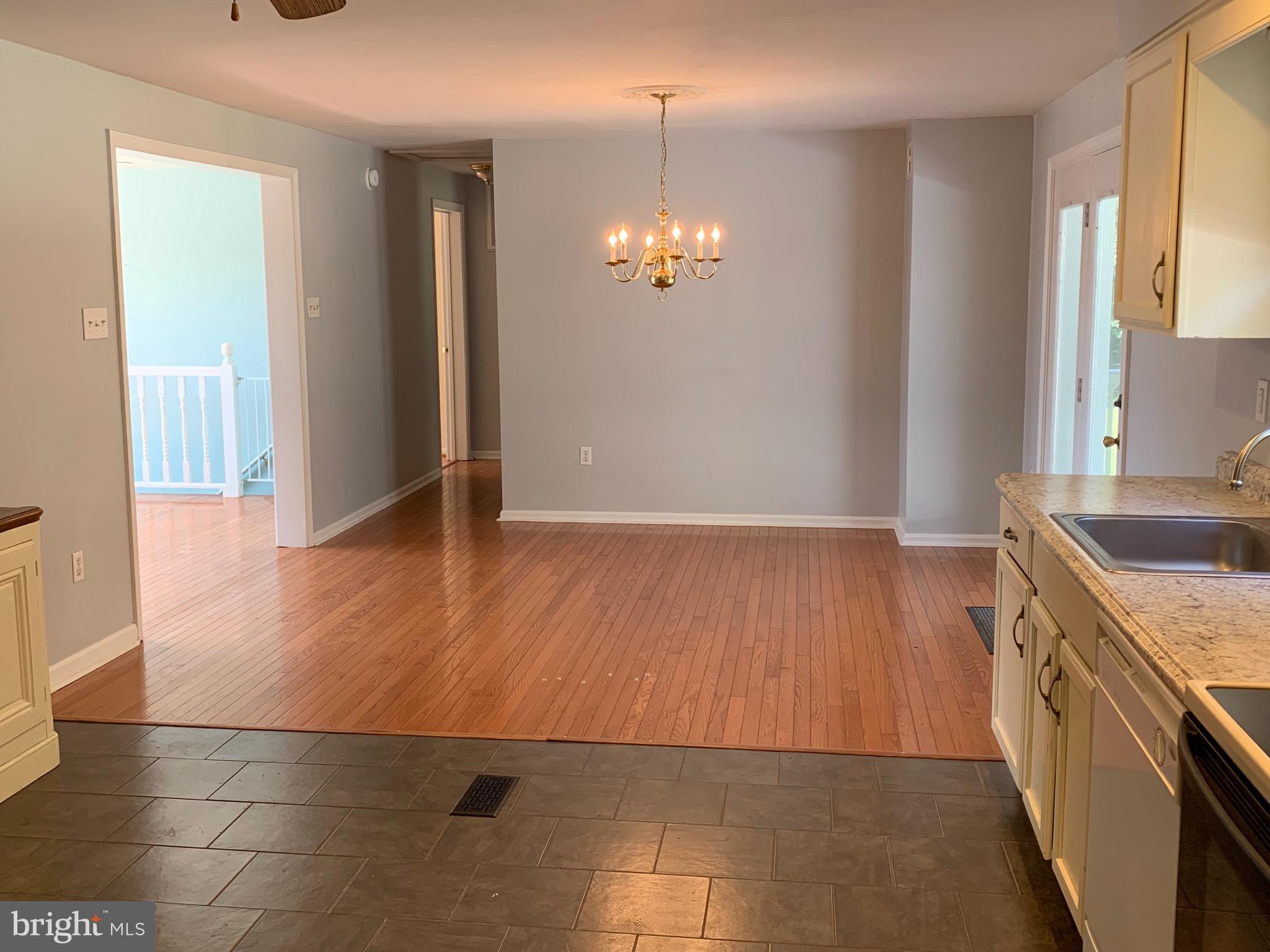 BRADY STATION - Residential Lease