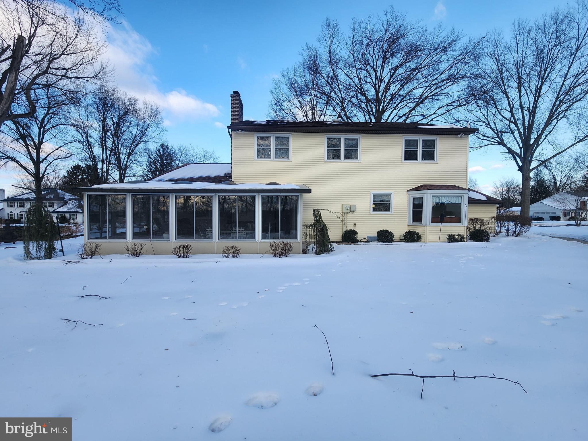 COUNTRY CLUB ESTATES - Residential