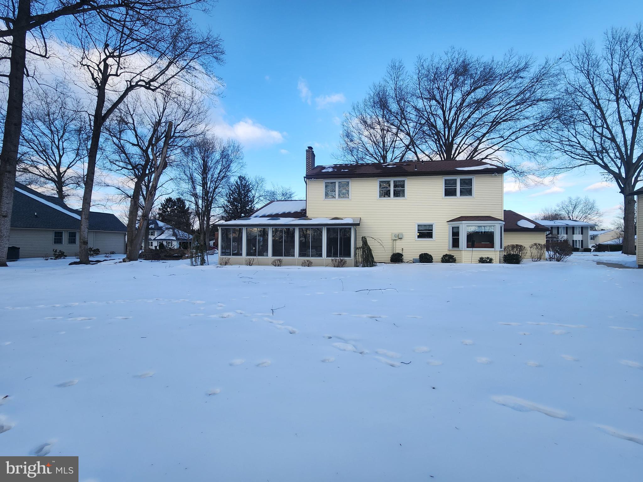 COUNTRY CLUB ESTATES - Residential