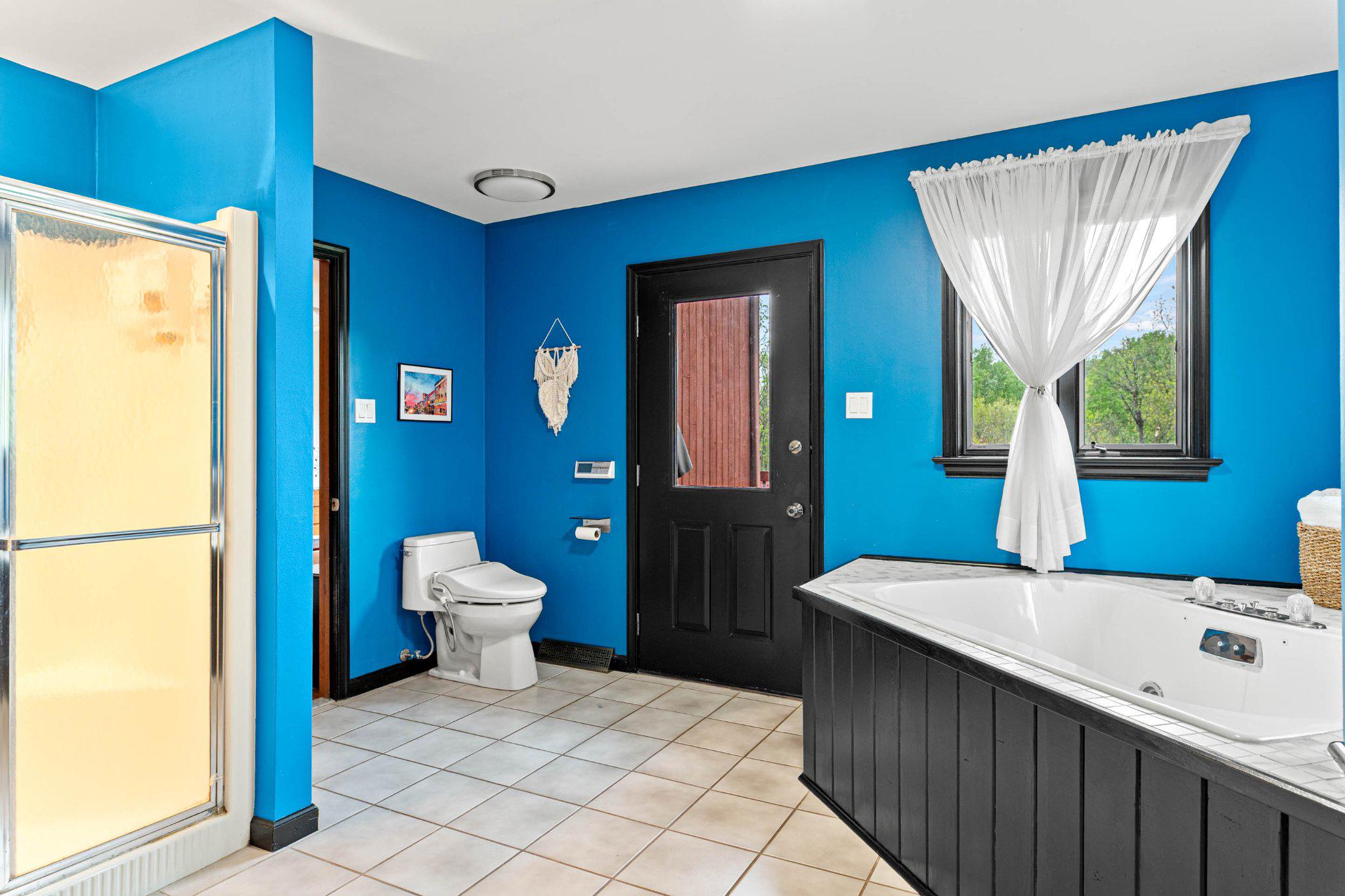 ELLIS WOOD ESTS - Residential