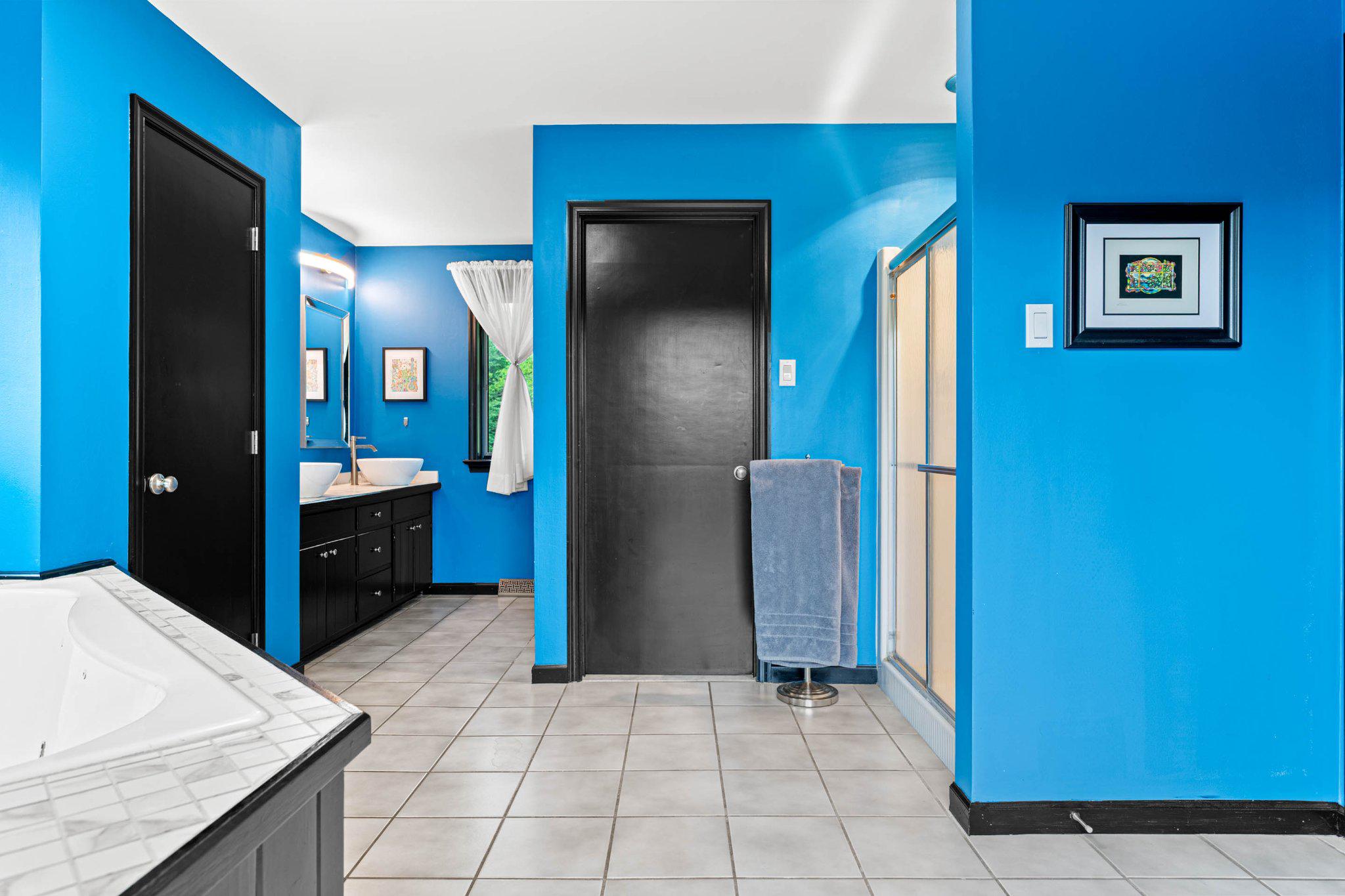 ELLIS WOOD ESTS - Residential