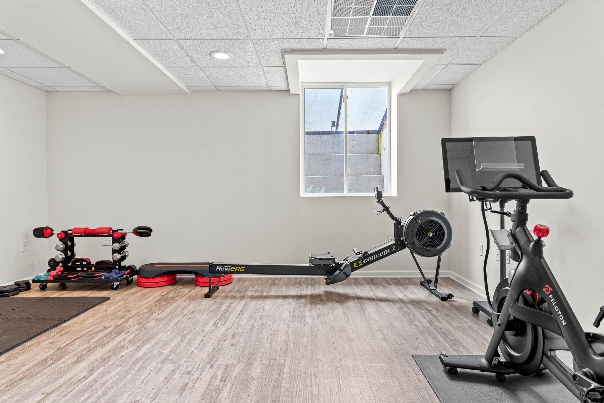 ELLIS WOOD ESTS - Residential