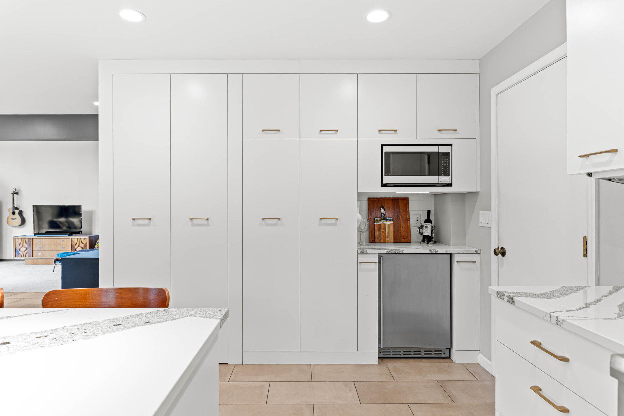 ELLIS WOOD ESTS - Residential