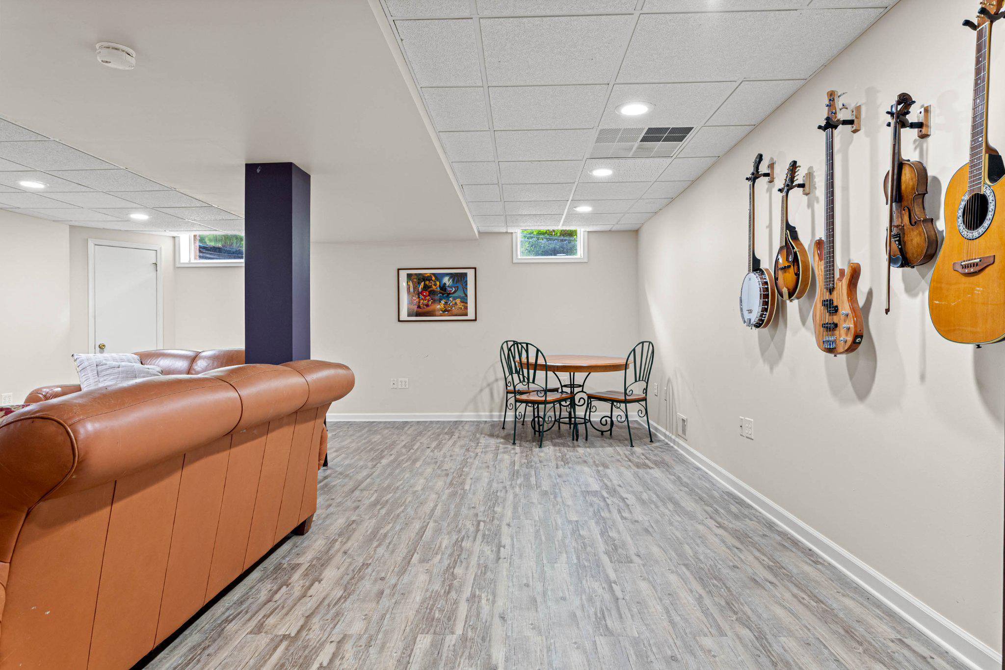 ELLIS WOOD ESTS - Residential