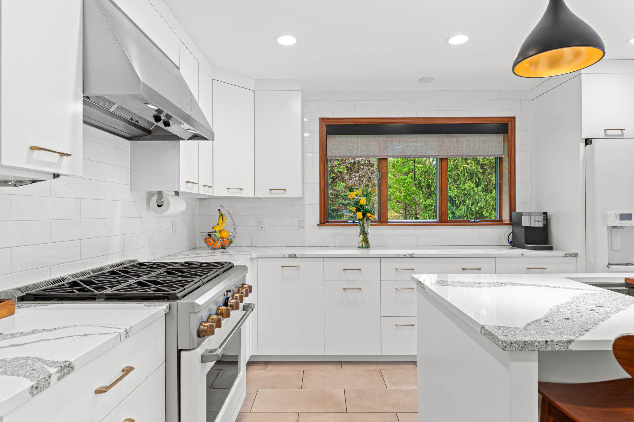 ELLIS WOOD ESTS - Residential