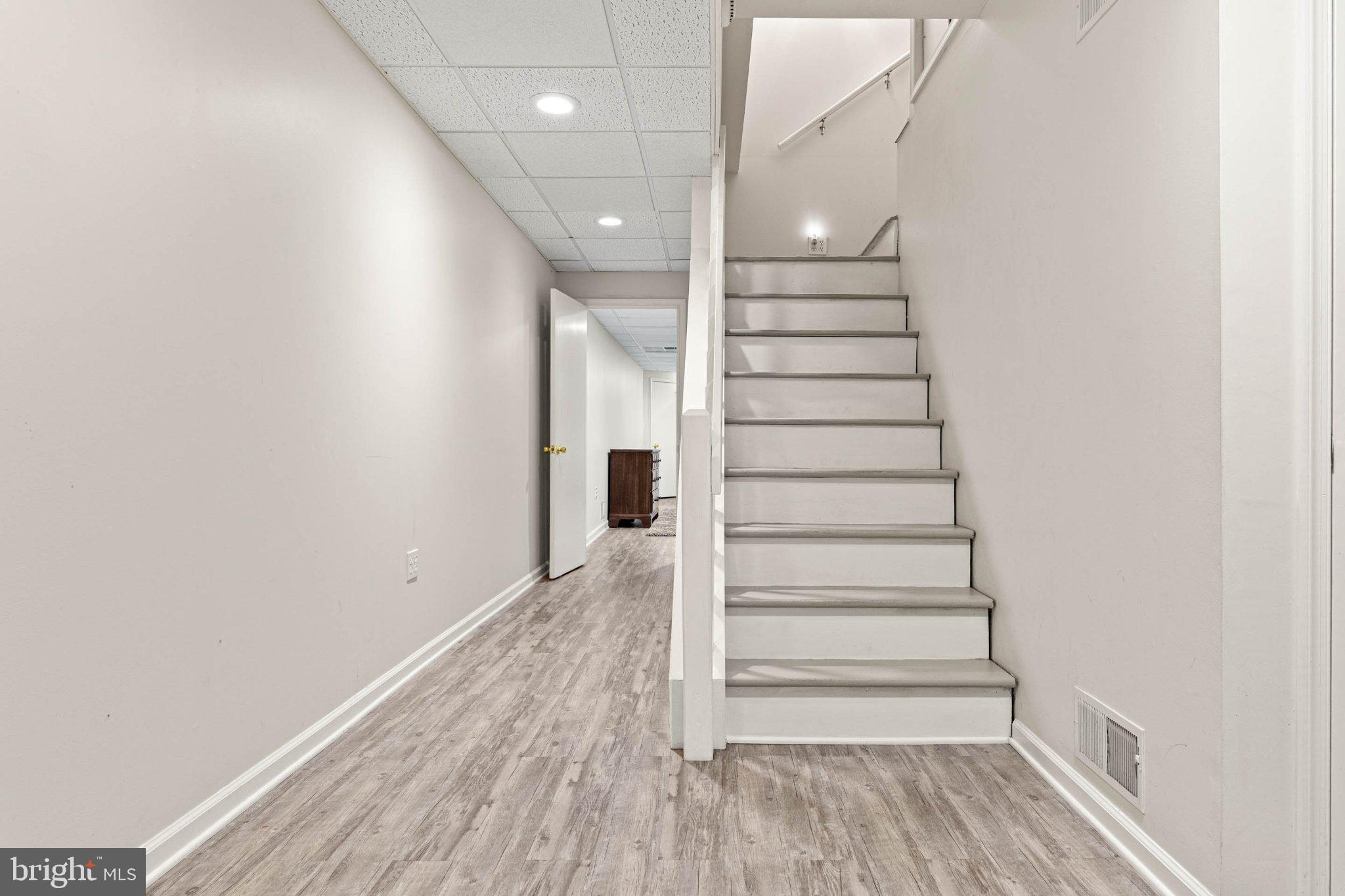 ELLIS WOOD ESTS - Residential