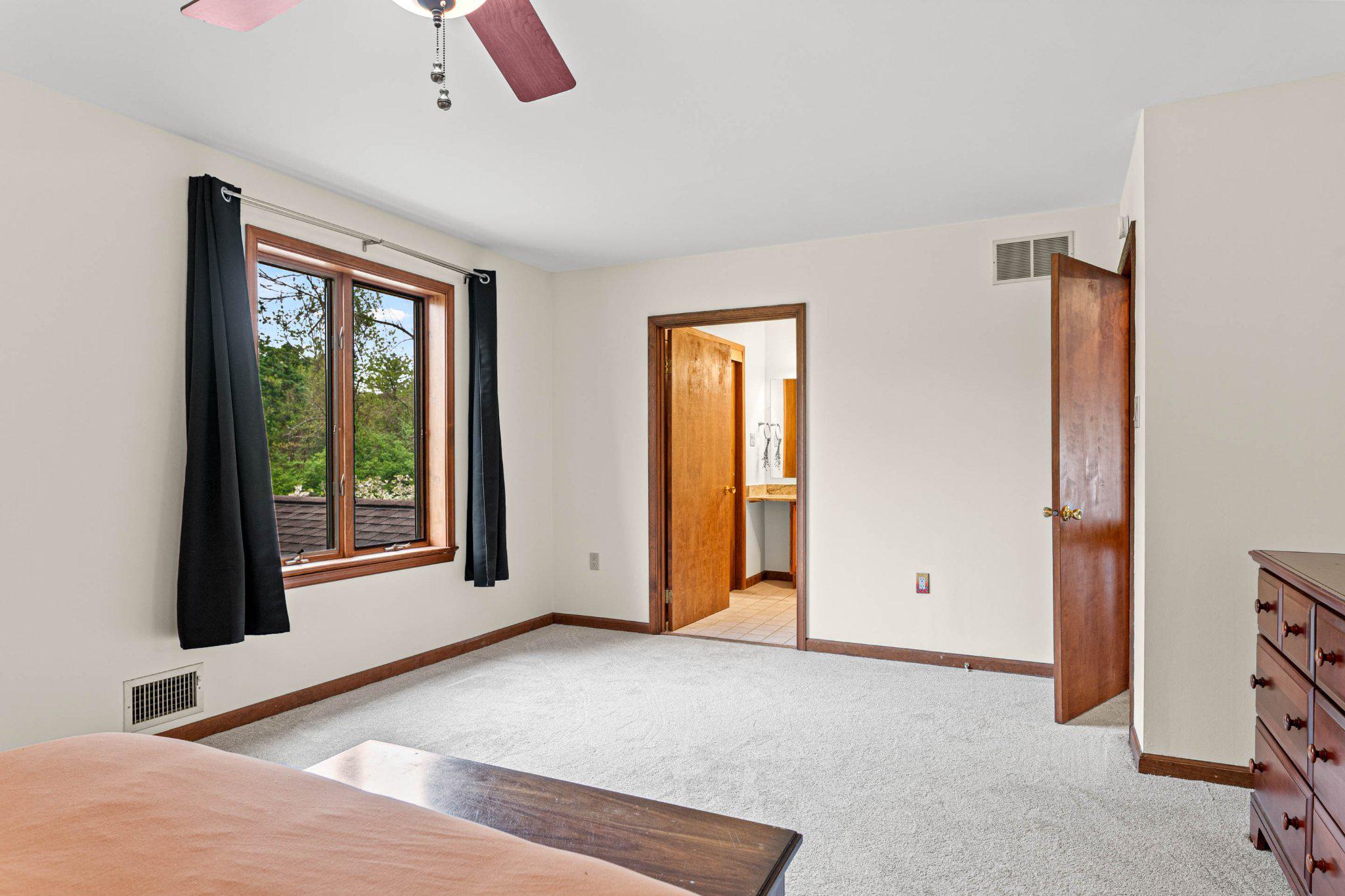 ELLIS WOOD ESTS - Residential