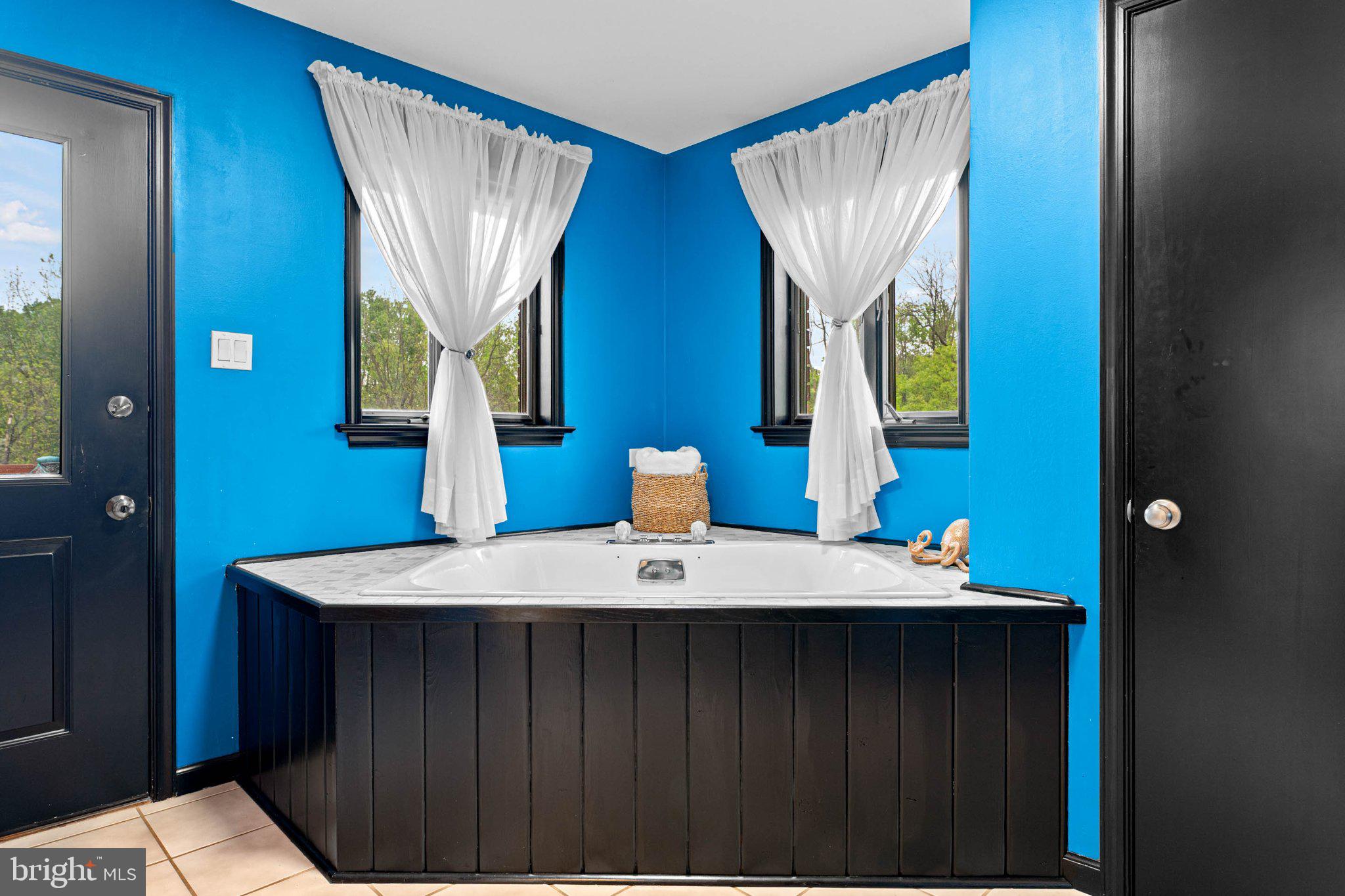 ELLIS WOOD ESTS - Residential