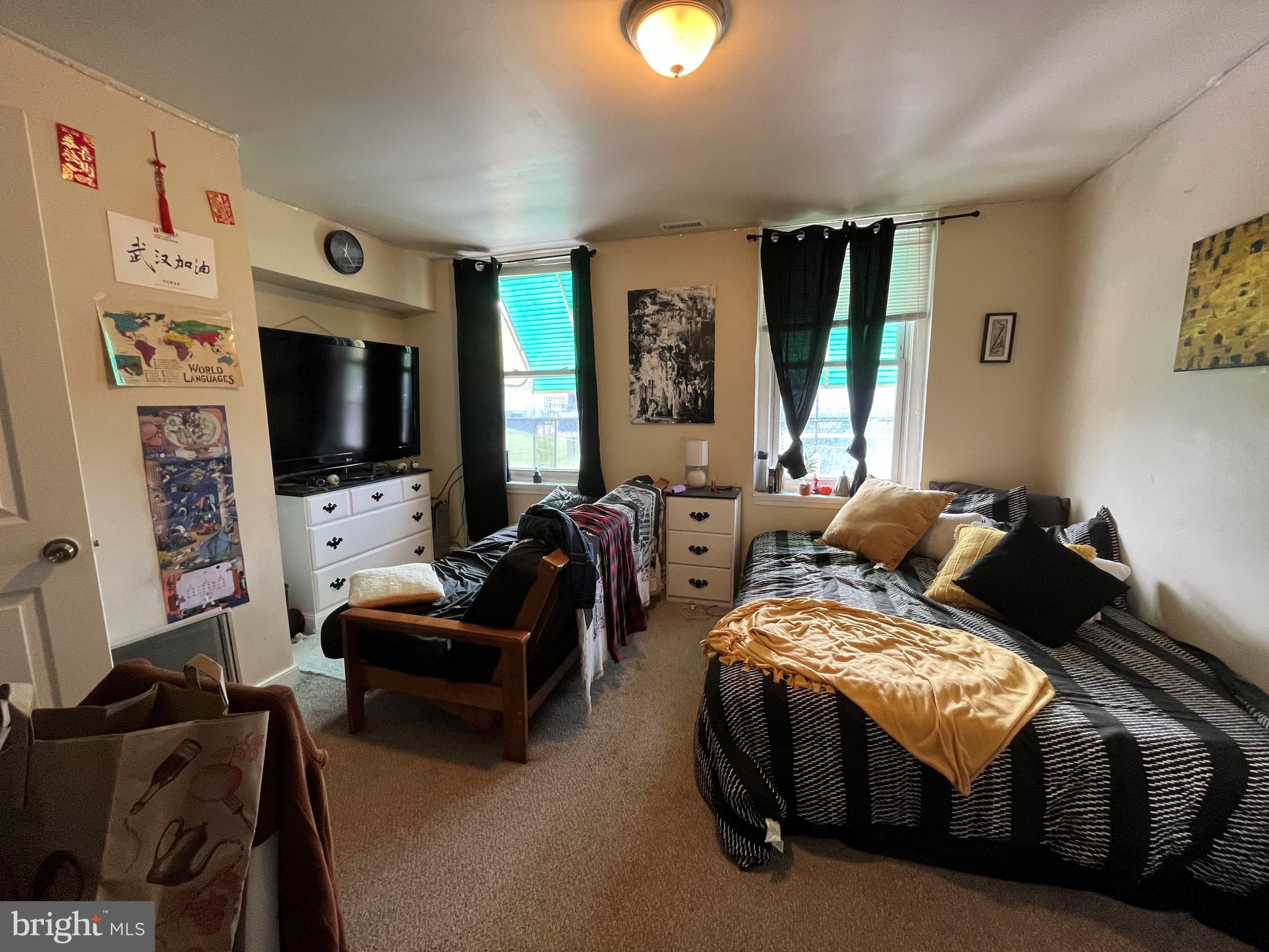 TEMPLE UNIVERSITY - Residential Lease