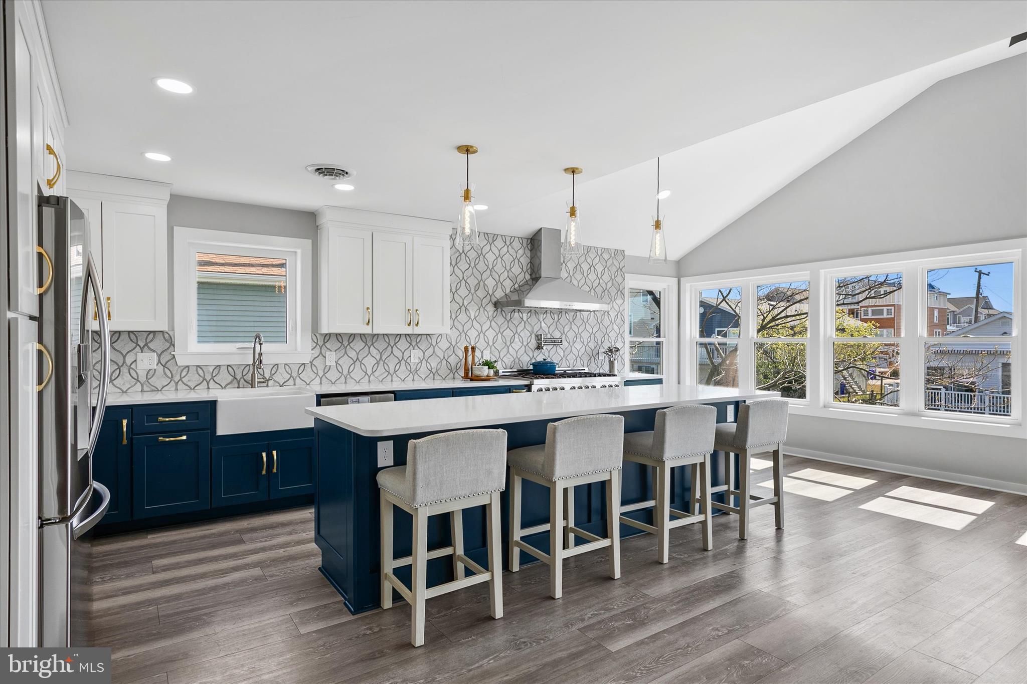 EDGEWATER ACRES - Residential