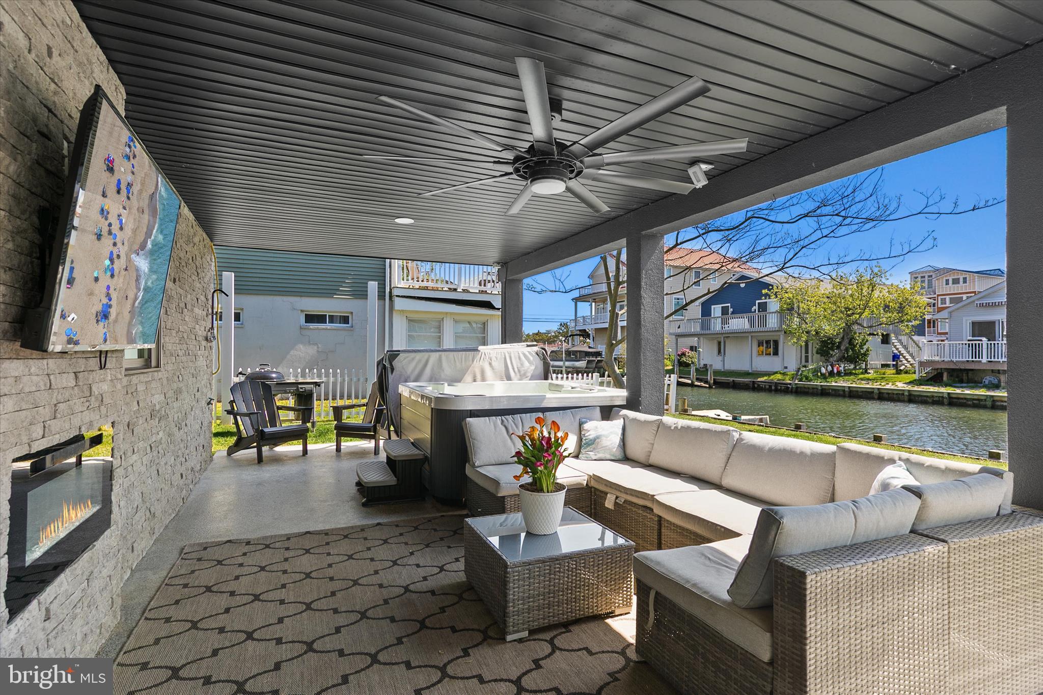 EDGEWATER ACRES - Residential