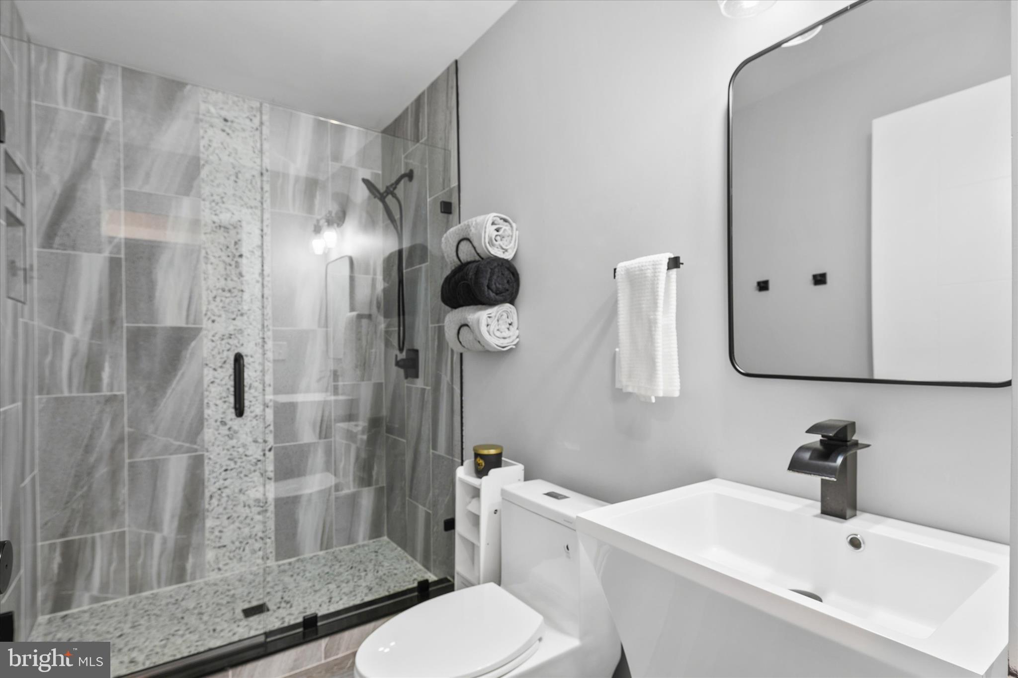 EDGEWATER ACRES - Residential