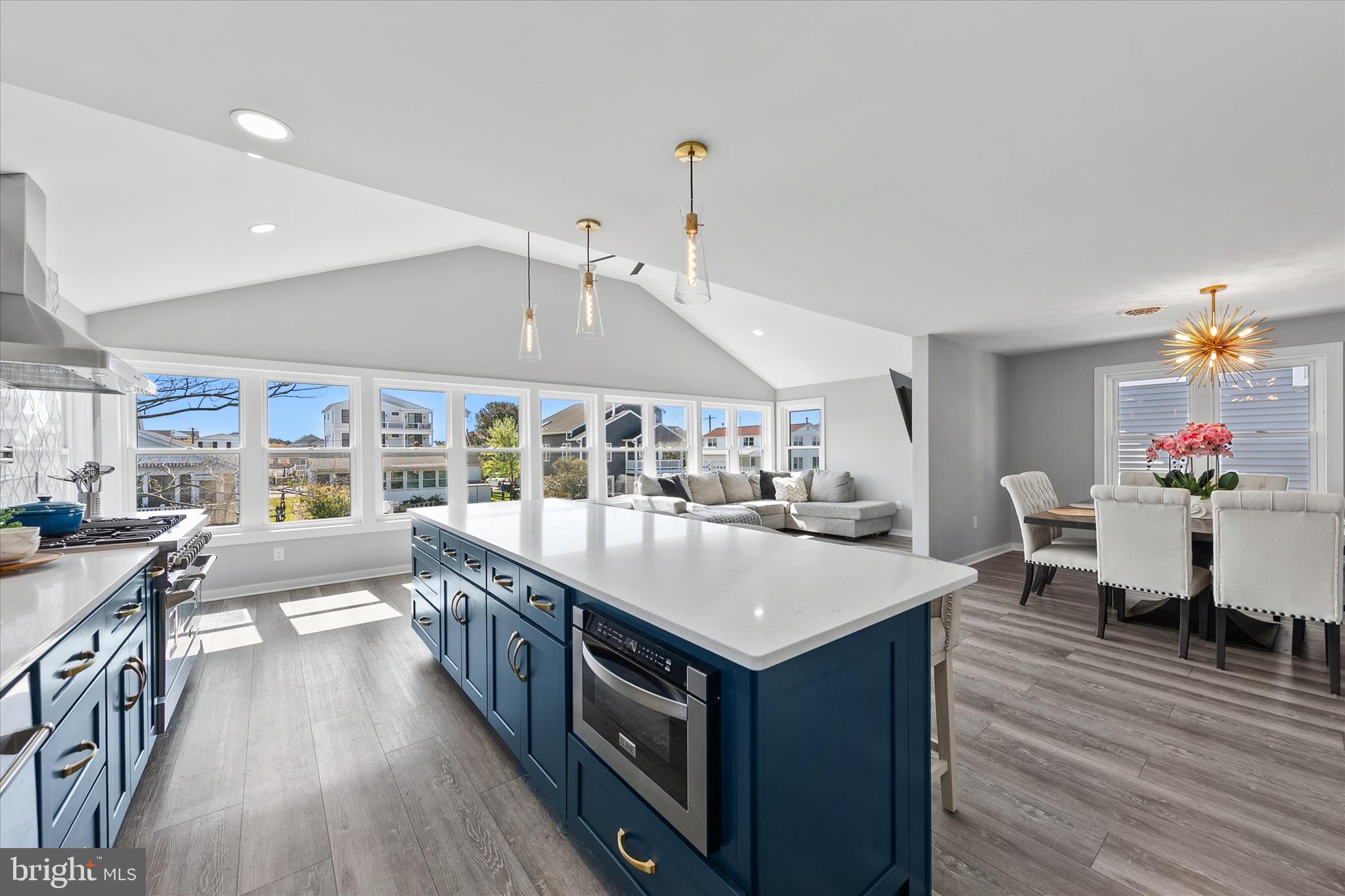 EDGEWATER ACRES - Residential