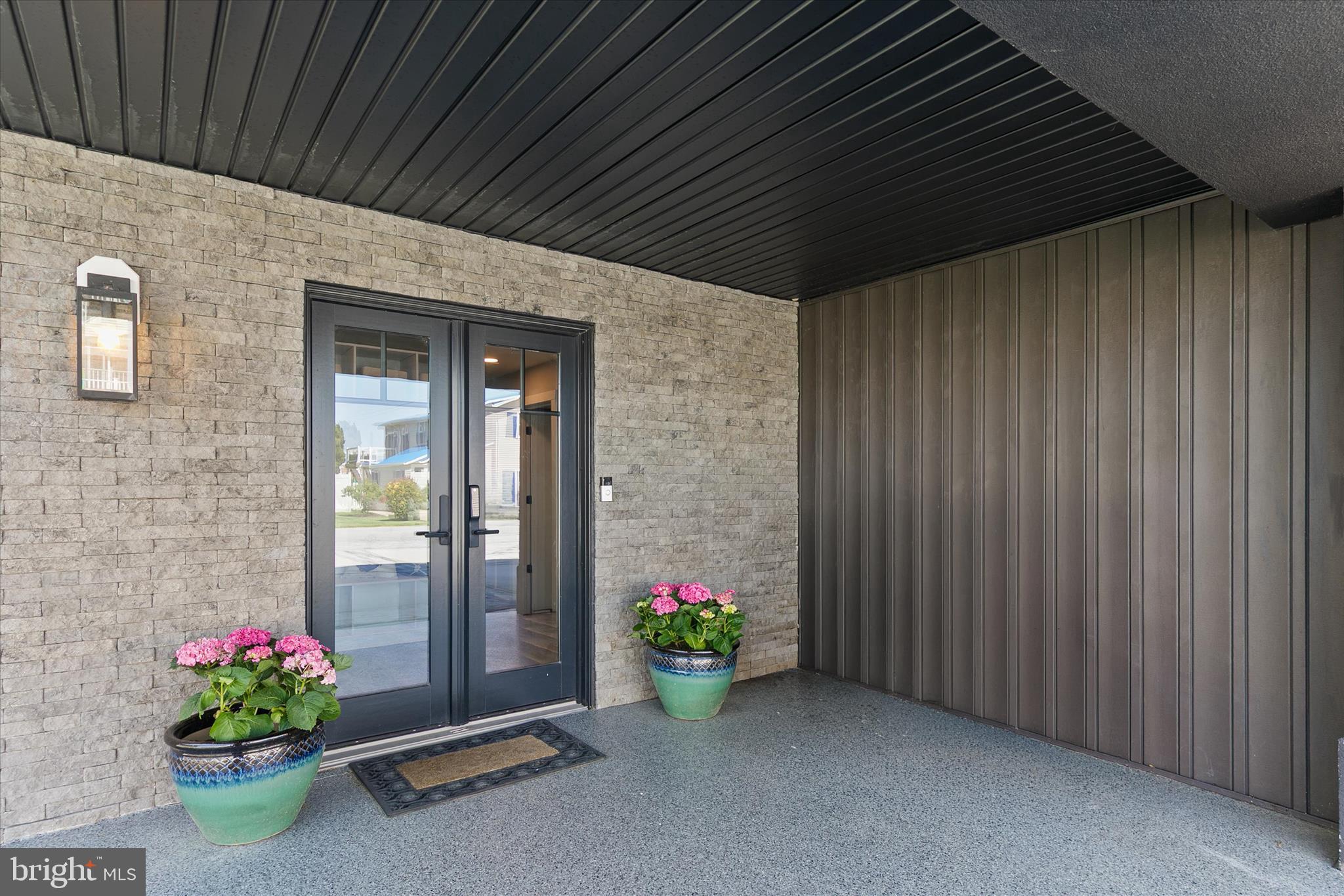 EDGEWATER ACRES - Residential