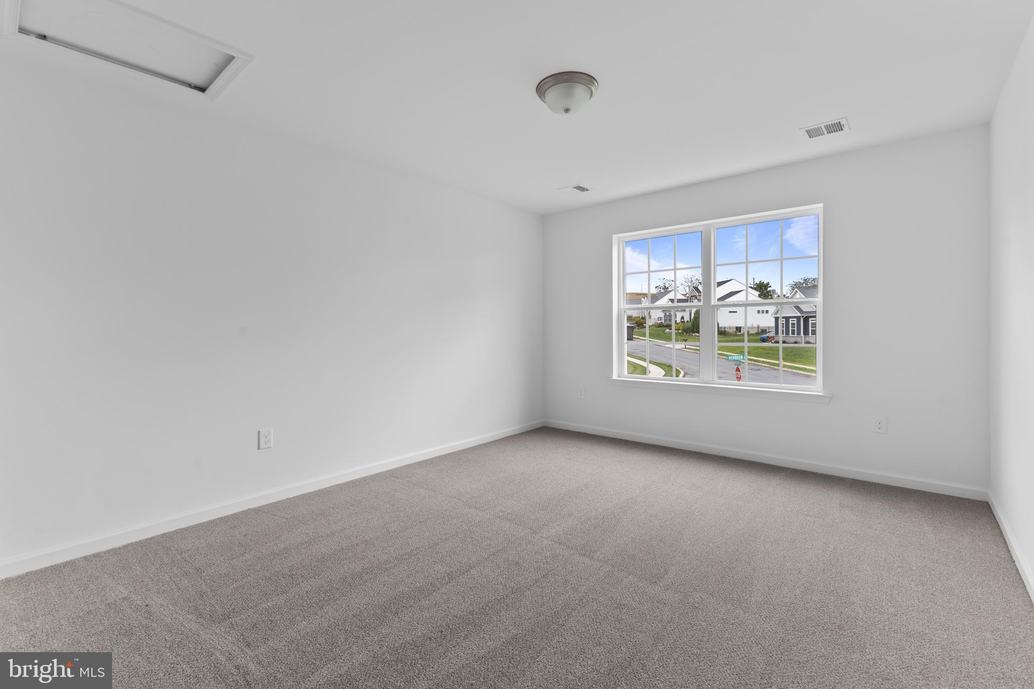 STEEPLECHASE NORTH - Residential