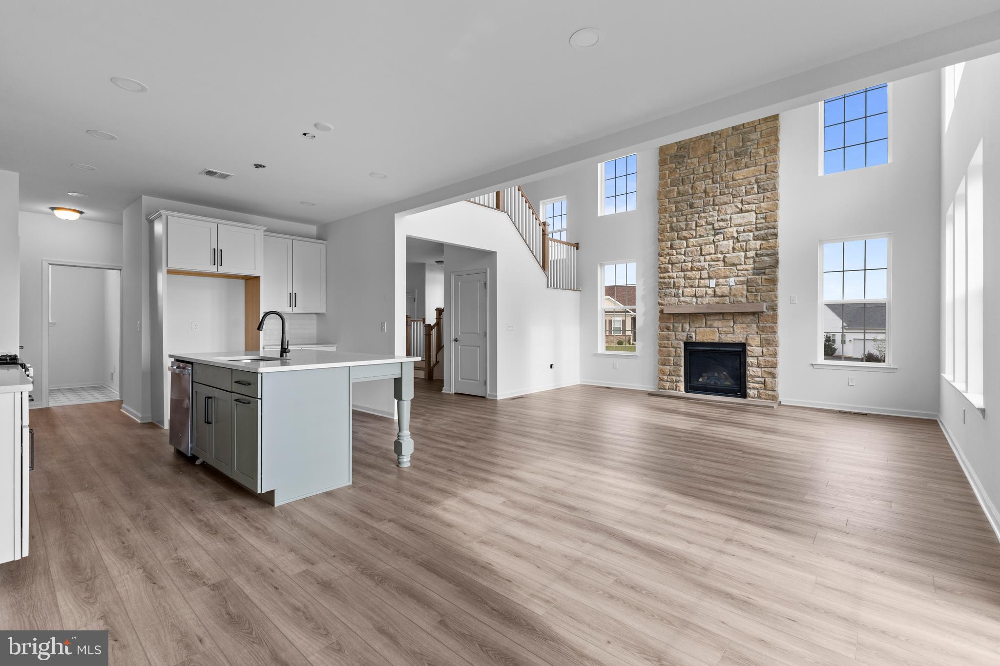 STEEPLECHASE NORTH - Residential