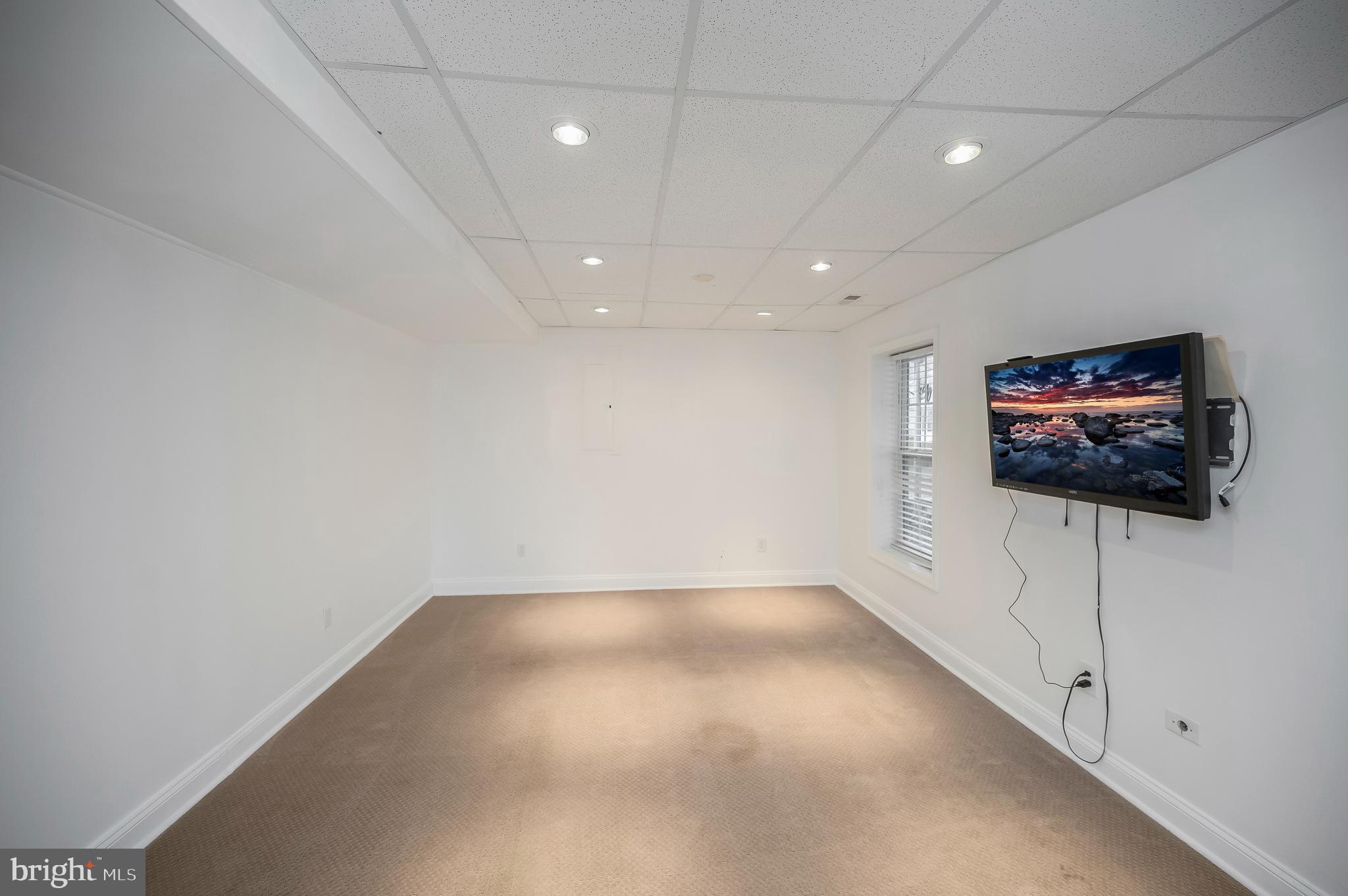 WILDERNESS SHORES - Residential