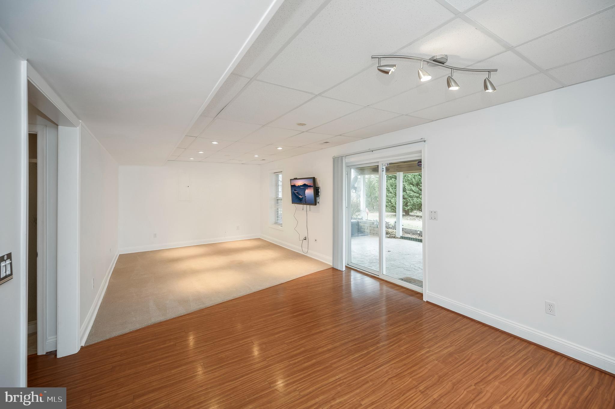 WILDERNESS SHORES - Residential