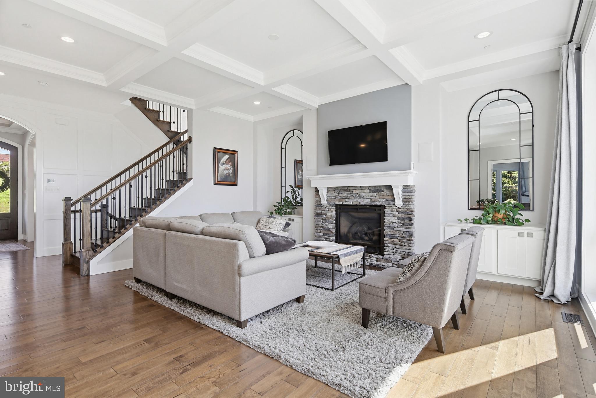 DOWNTOWN - Residential