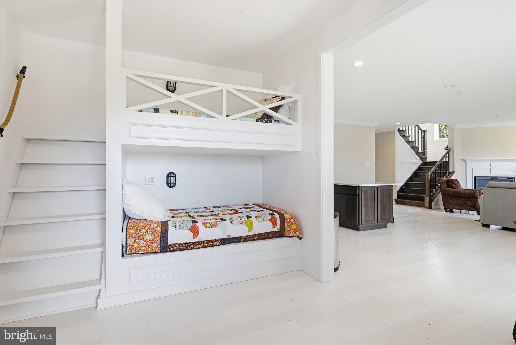 DOWNTOWN - Residential