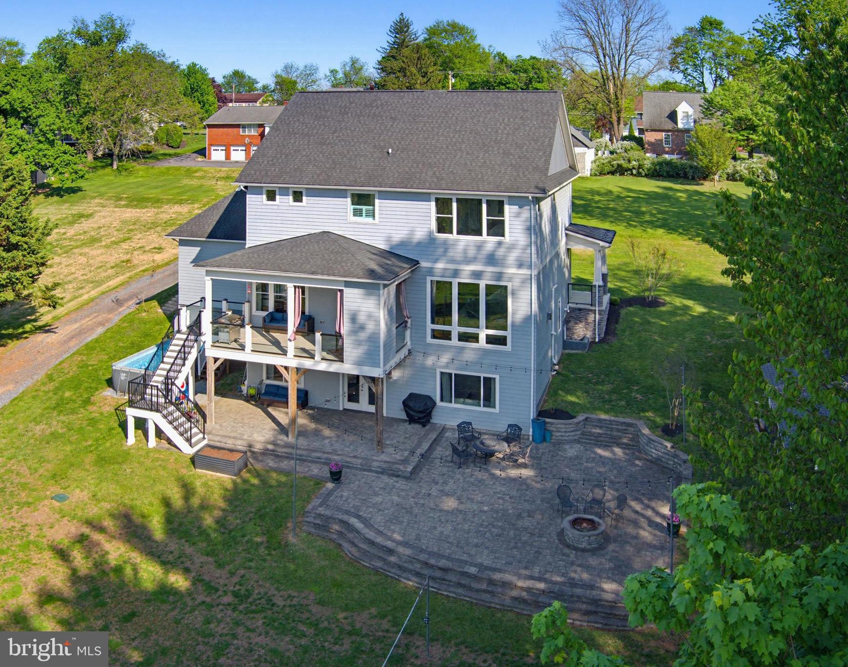 DOWNTOWN - Residential