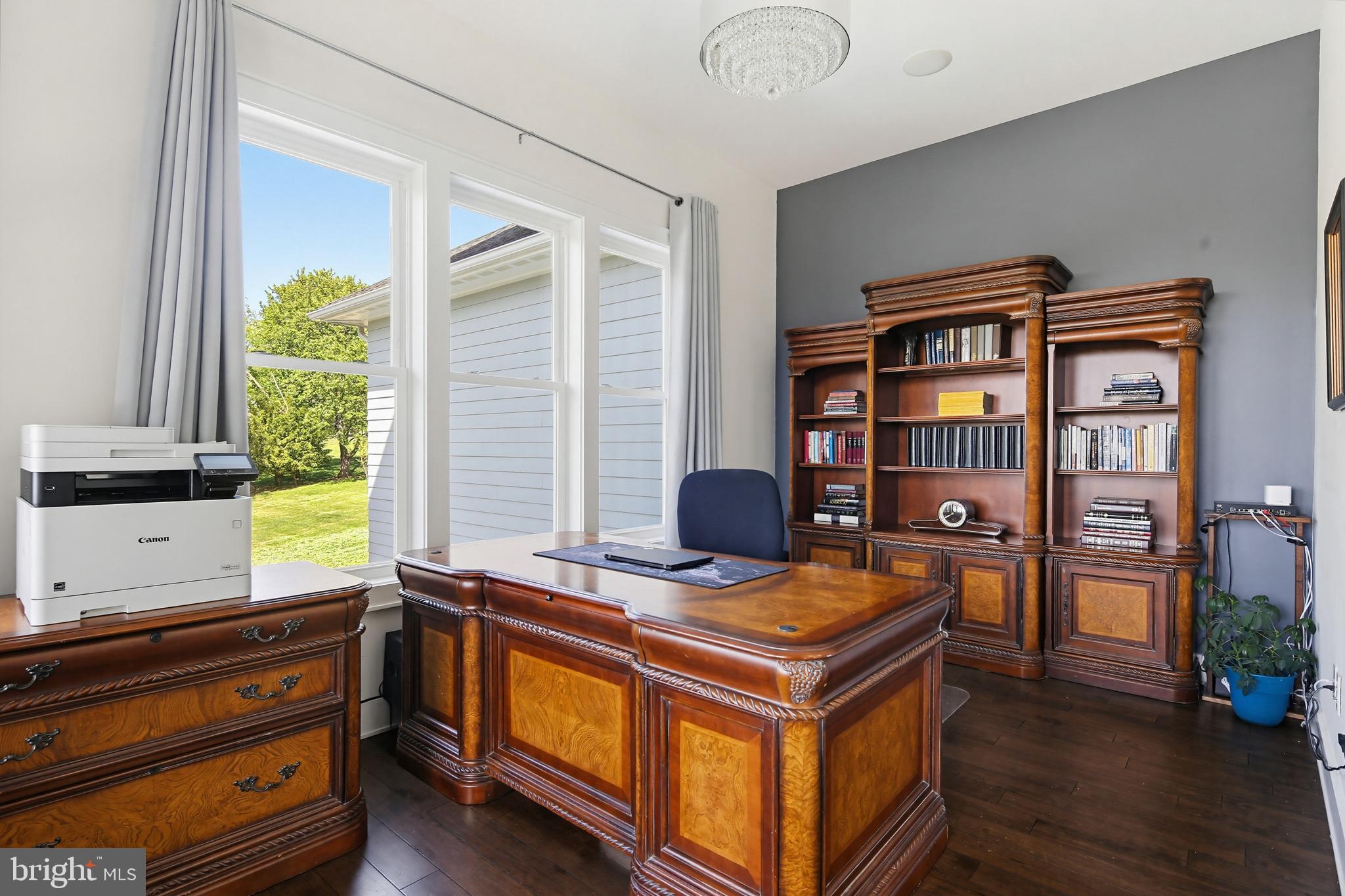 DOWNTOWN - Residential