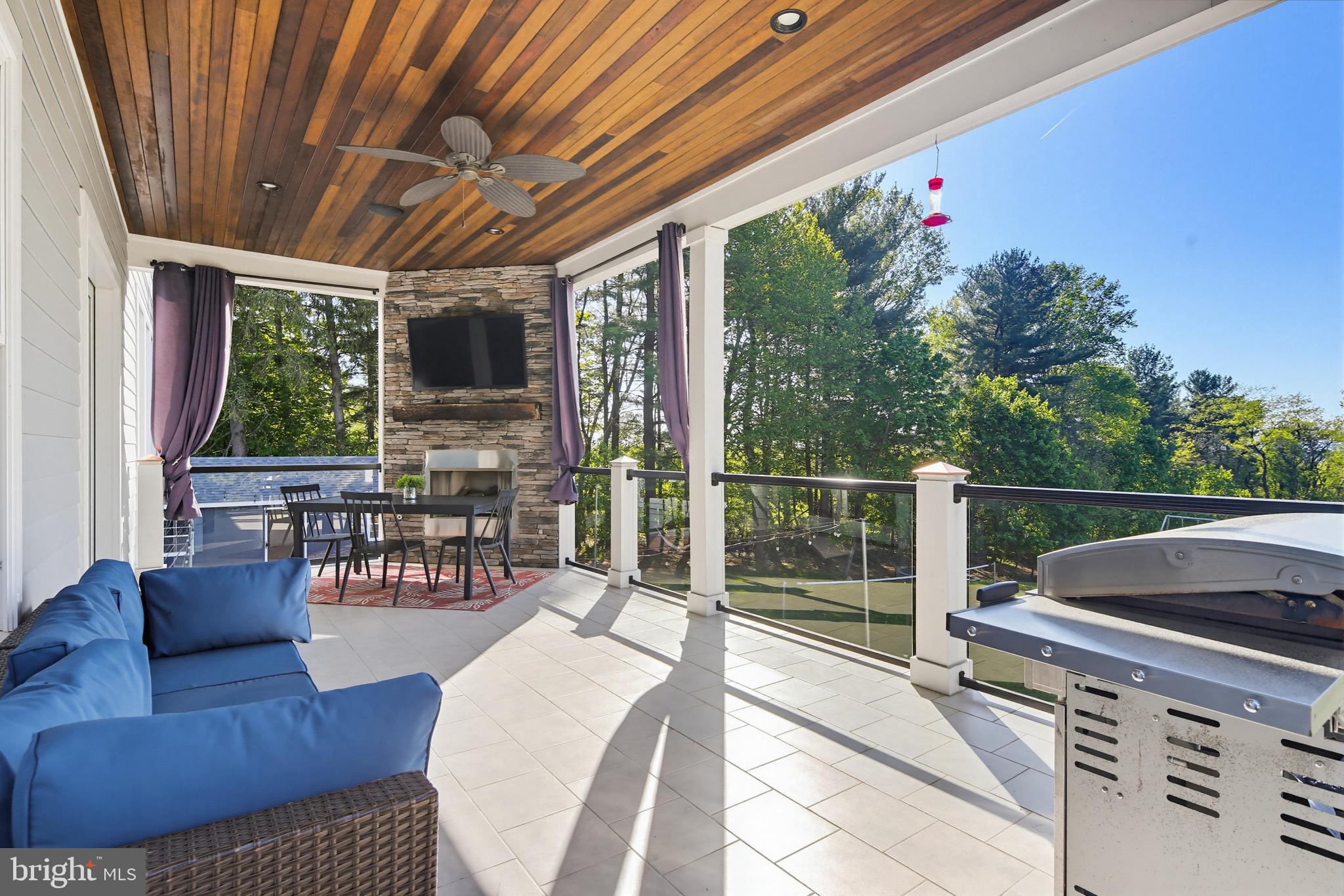 DOWNTOWN - Residential