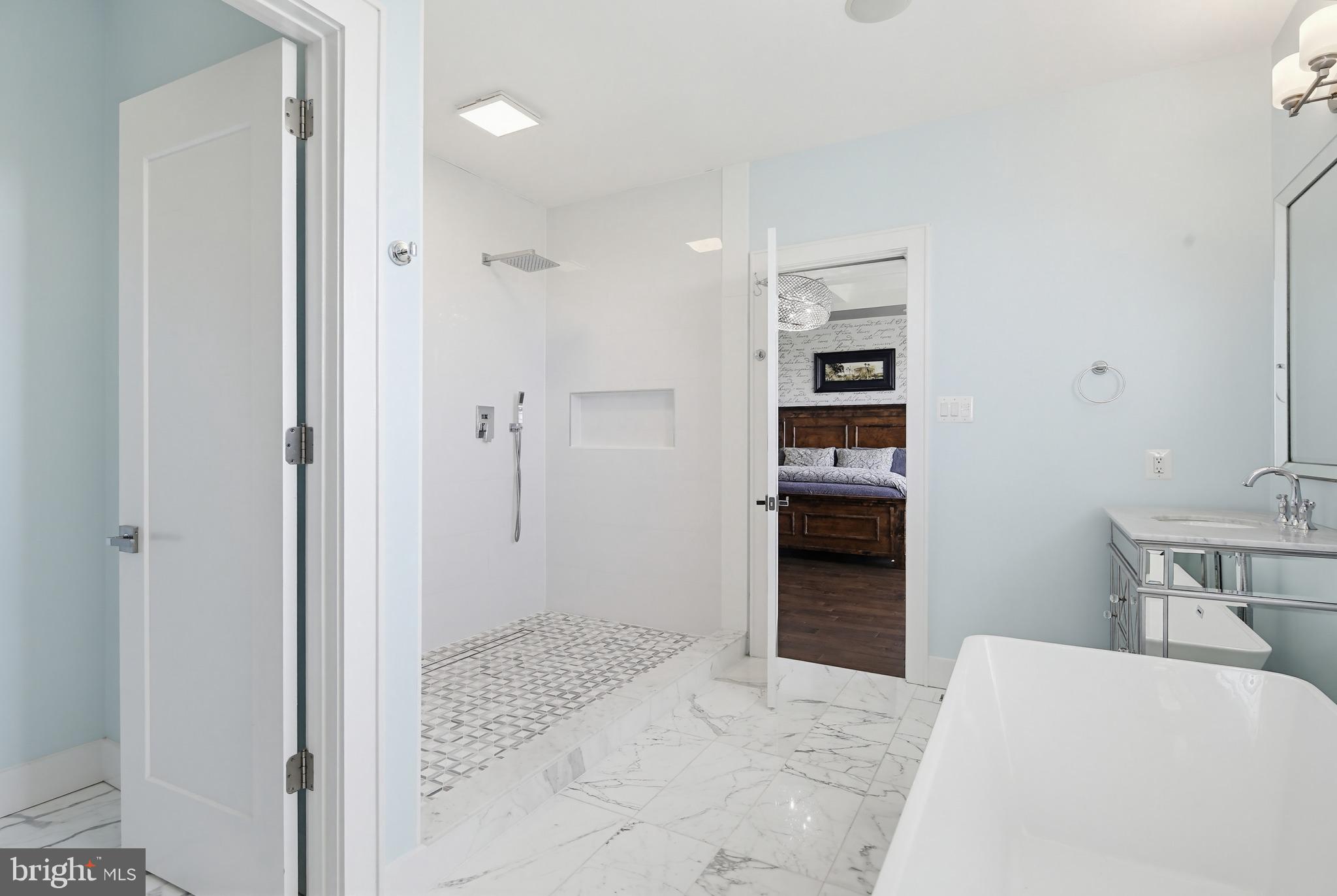 DOWNTOWN - Residential