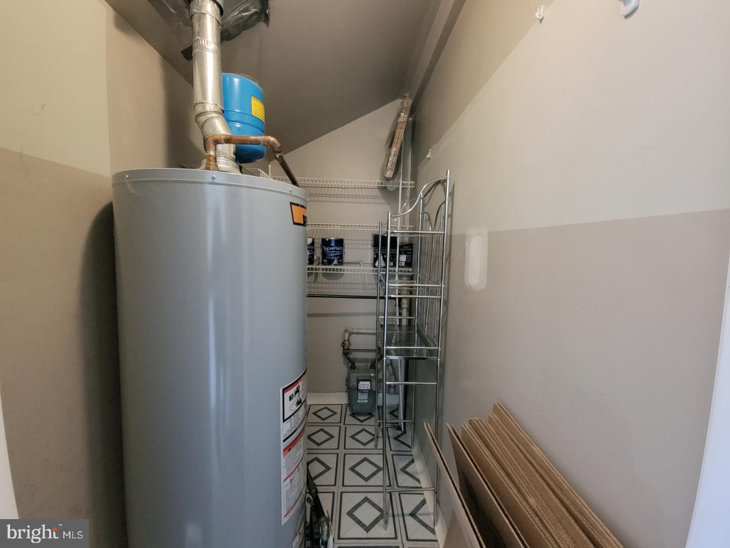 LINTHICUM HEIGHTS - Residential Lease