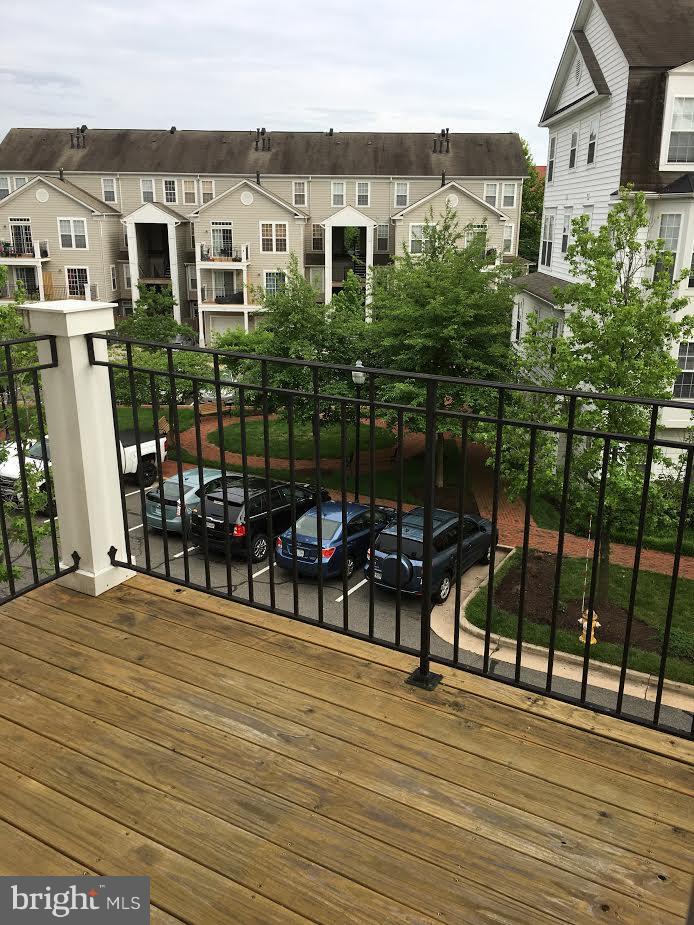 CONDOS AT CAMERON BLVD - Residential