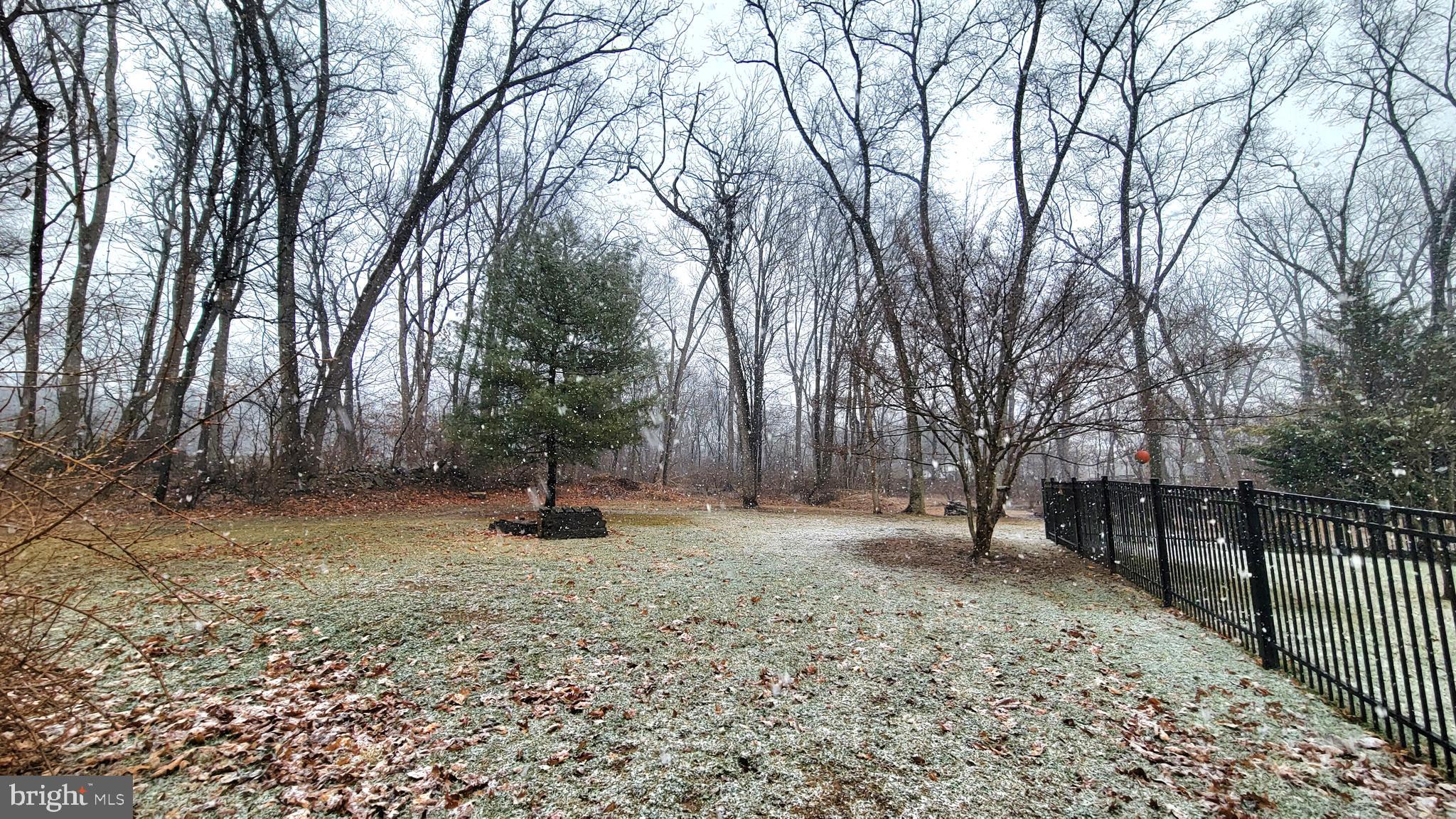 8401 COUNTRY HOME LANE