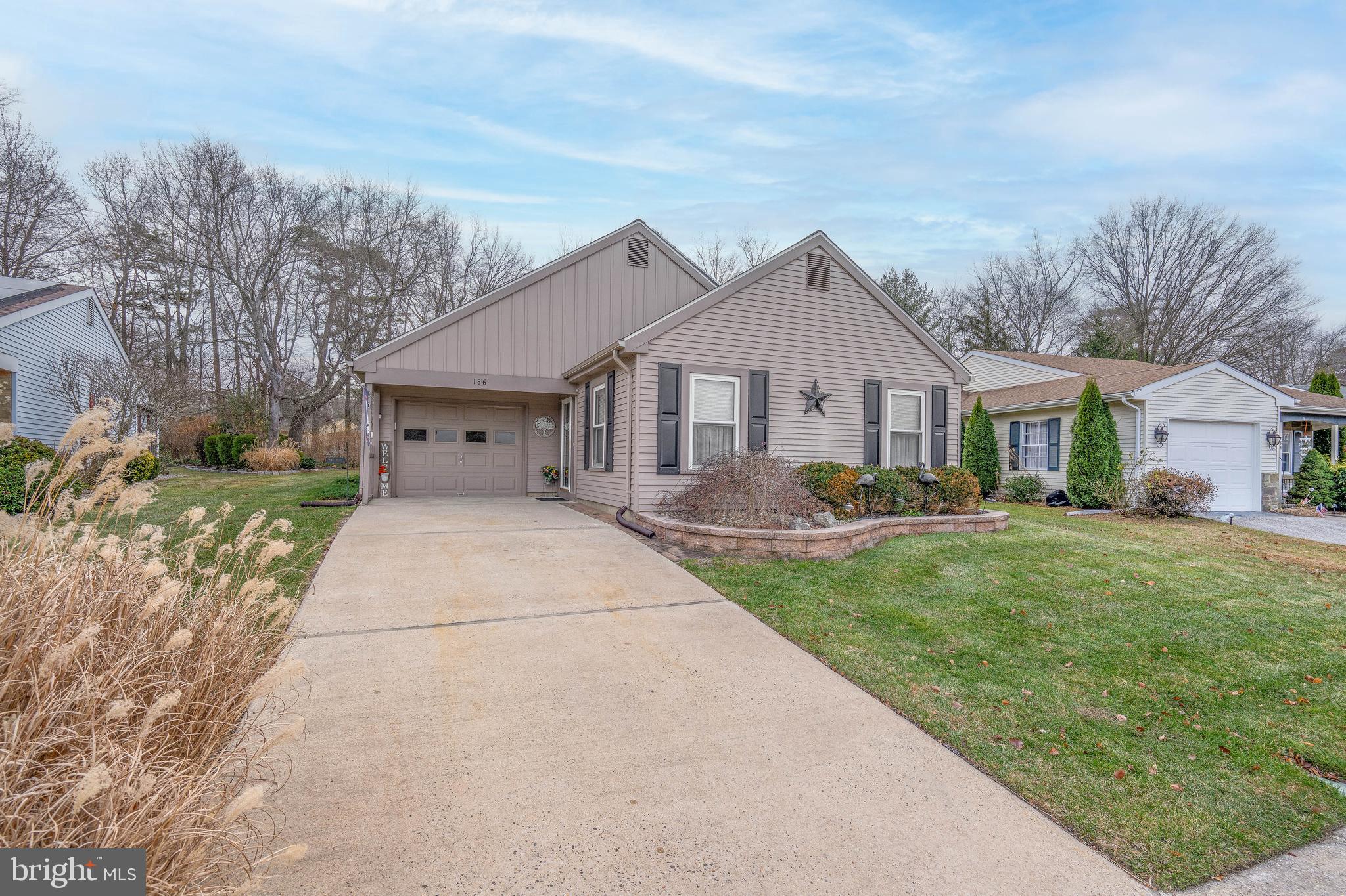 186 DORCHESTER DRIVE