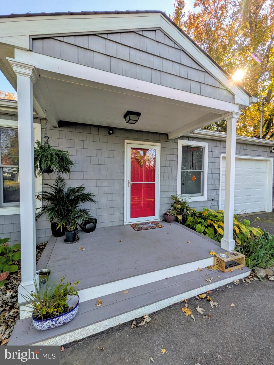 965 CHESTER RIVER DRIVE