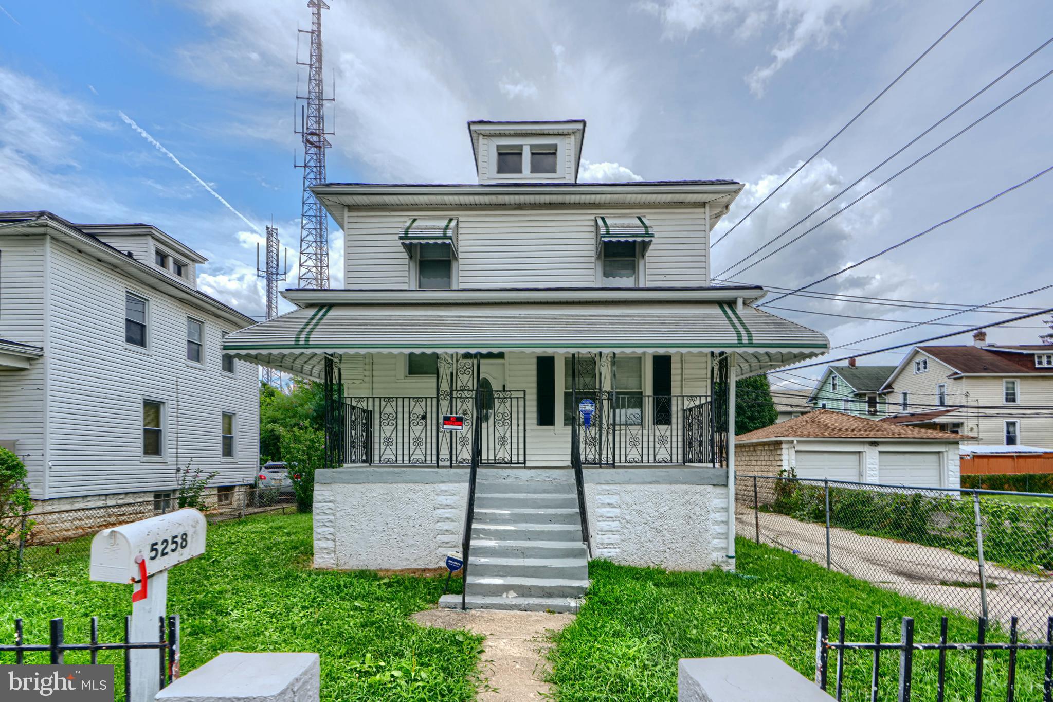 WOODMERE - Residential