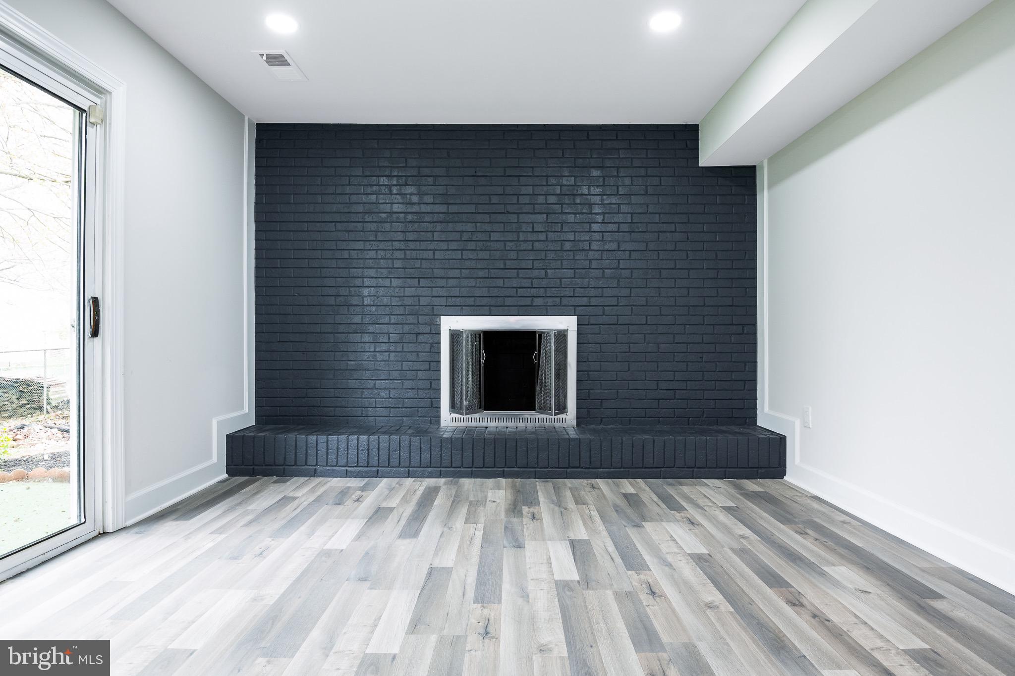 ROBIN HOOD PLAINS - Residential