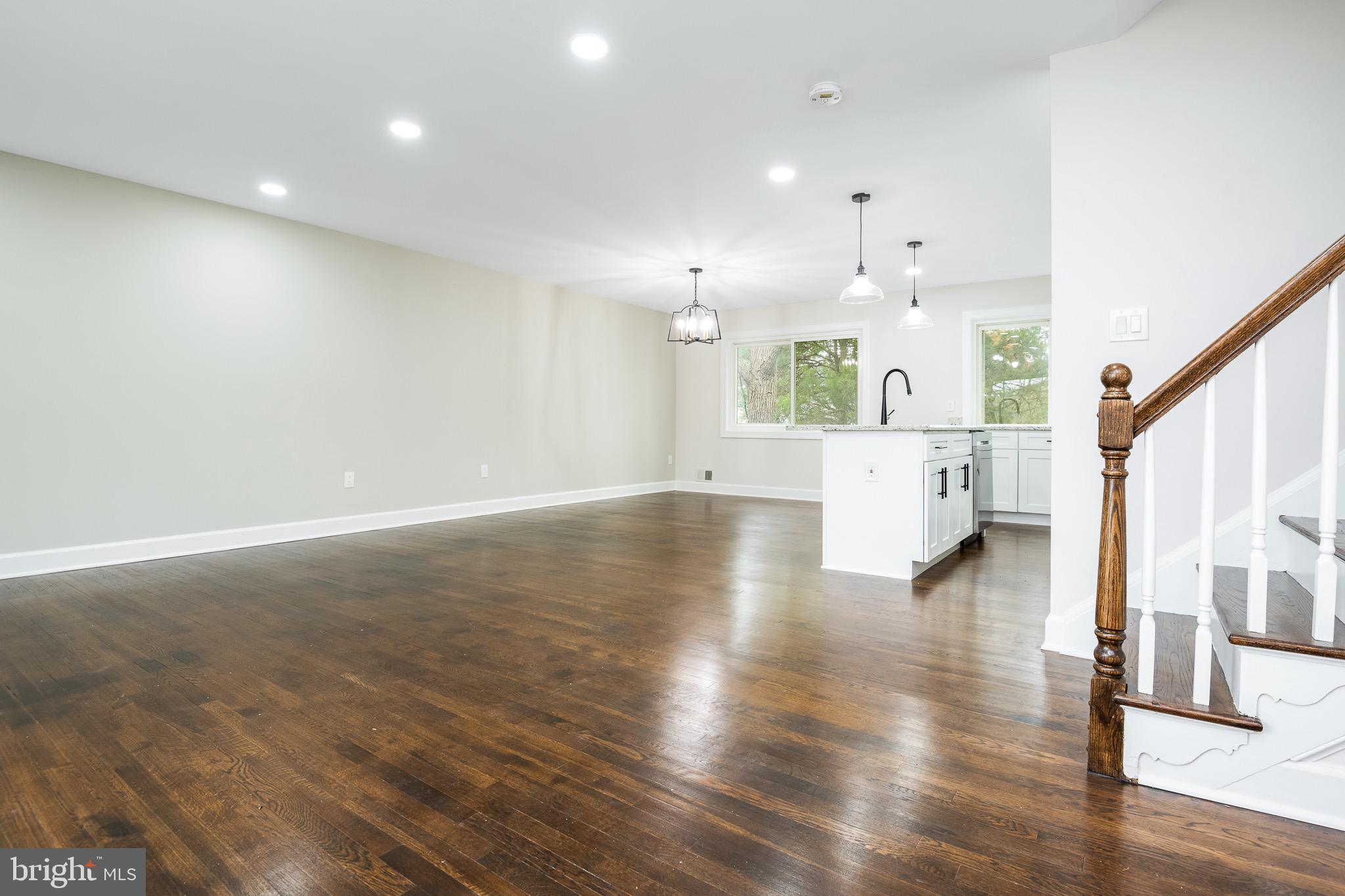 ROBIN HOOD PLAINS - Residential