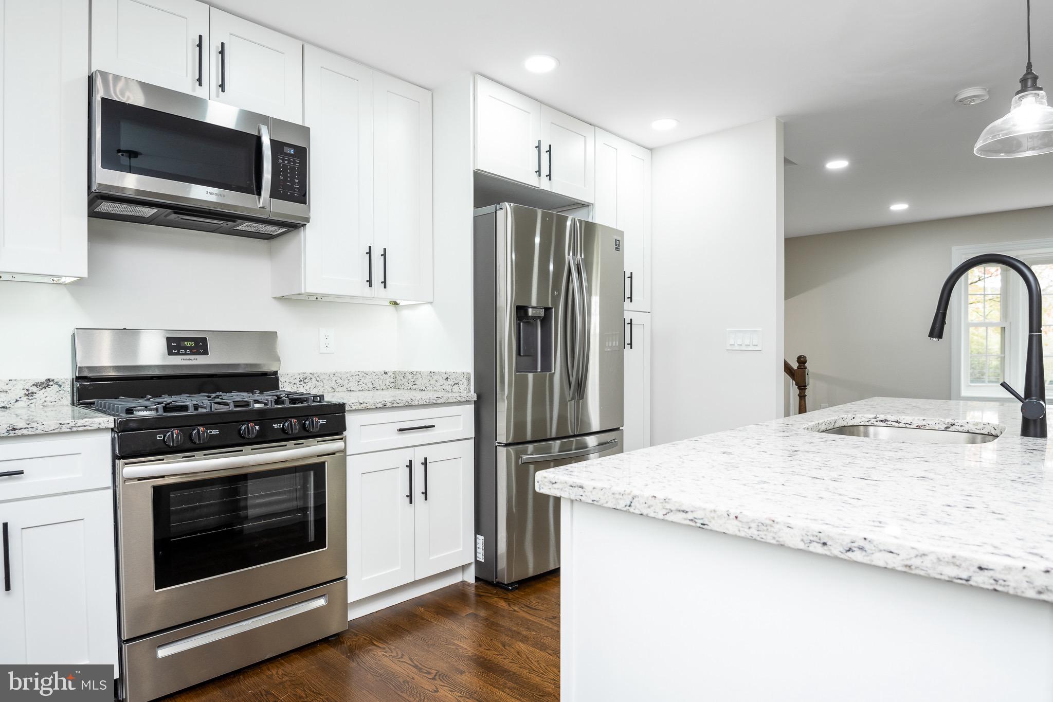 ROBIN HOOD PLAINS - Residential