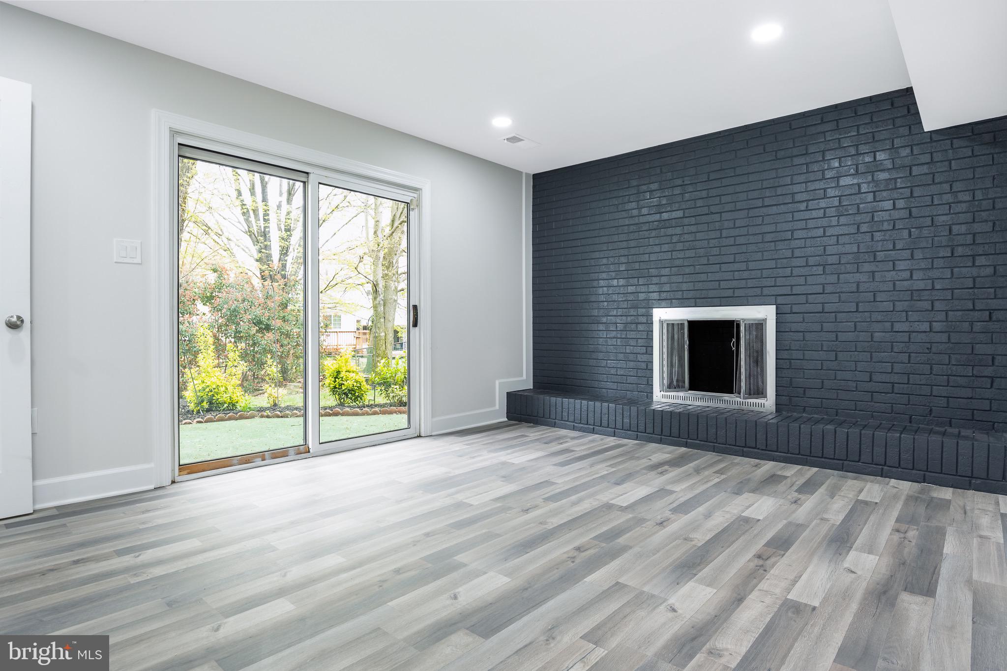 ROBIN HOOD PLAINS - Residential