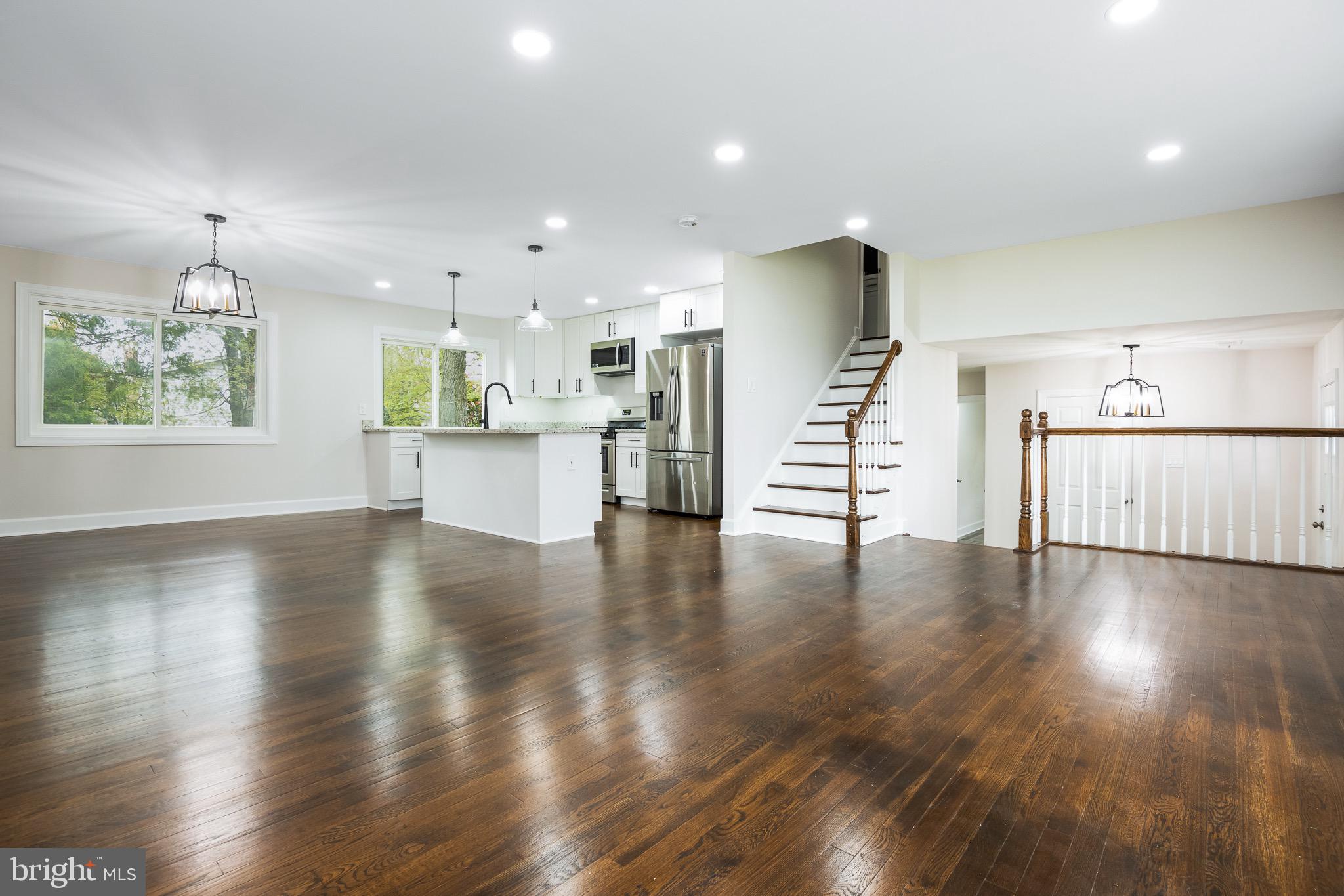 ROBIN HOOD PLAINS - Residential